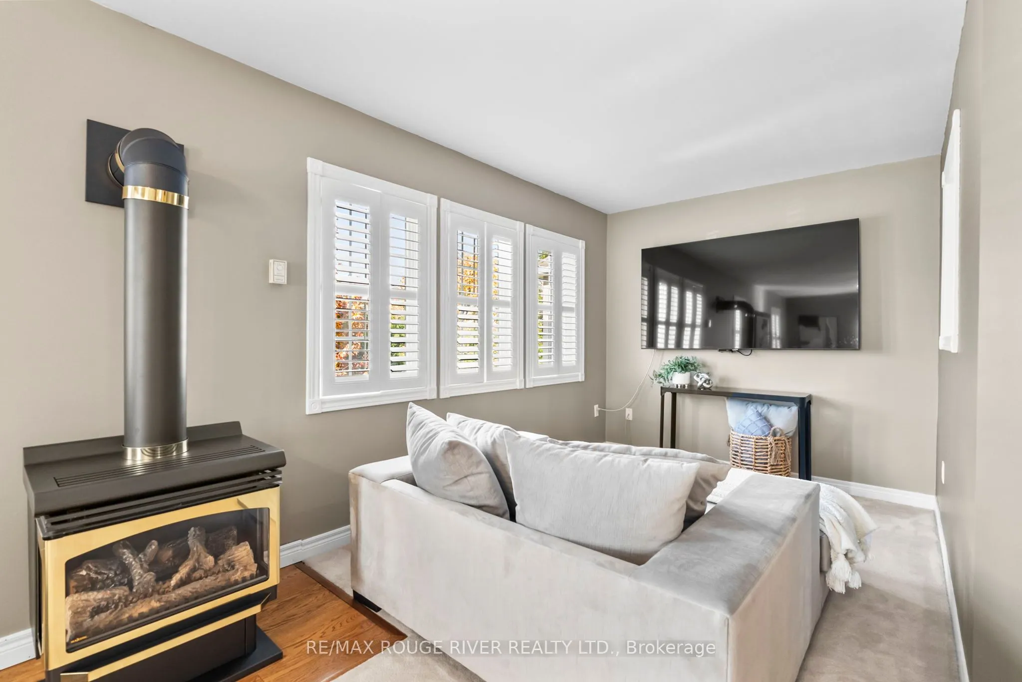 10 Sawyer Avenue