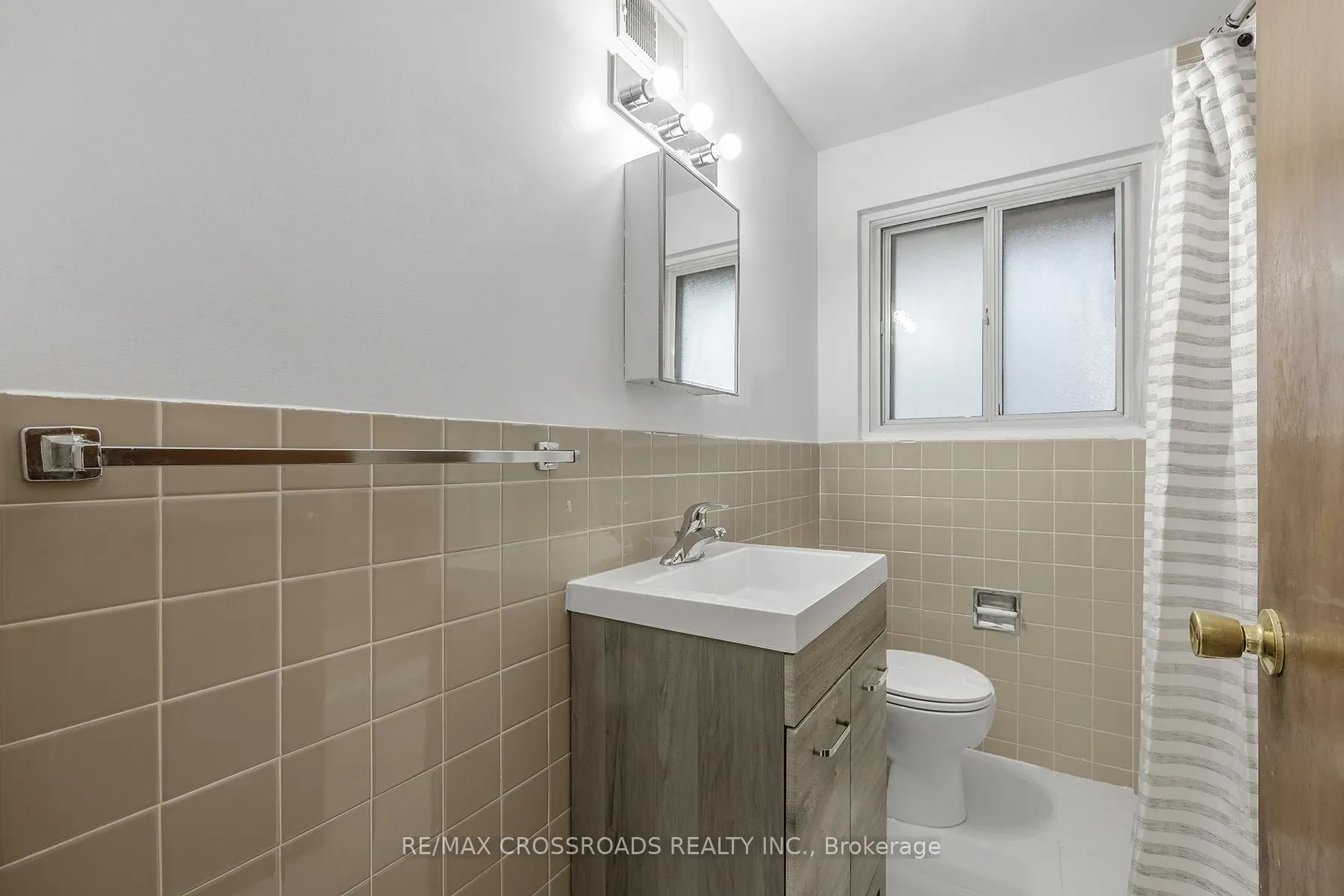 349 Frontenac Avenue, #Unit 2