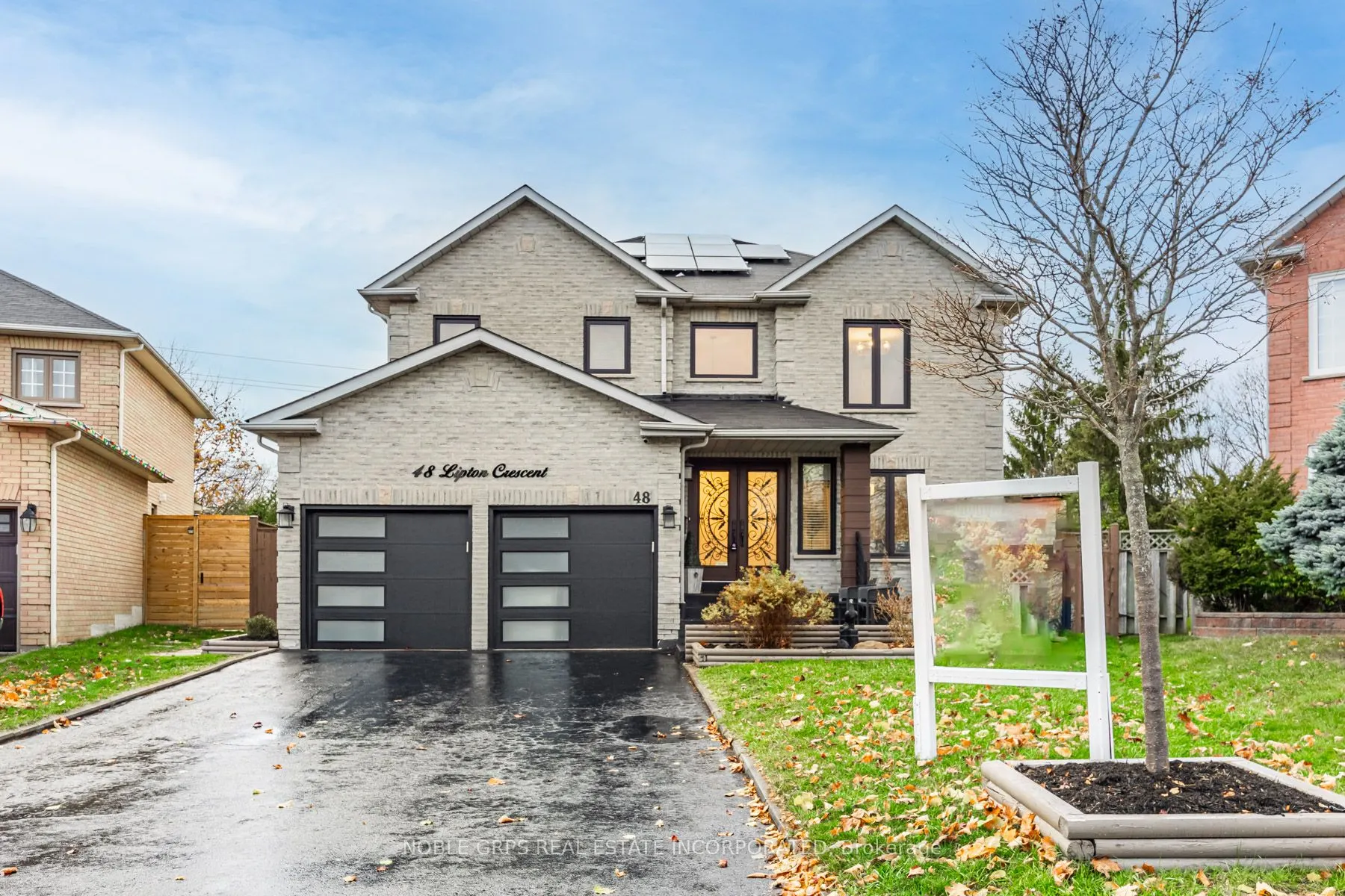 48 Lipton Crescent
