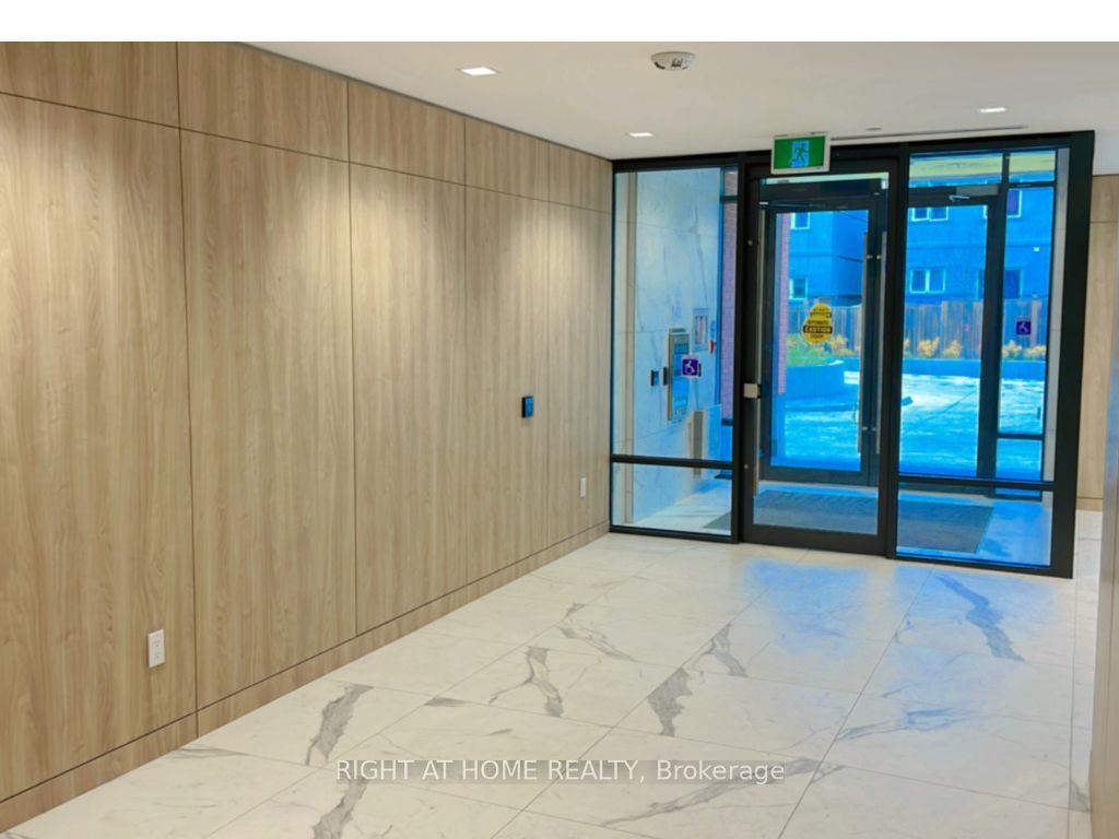1010 Dundas Street E #514