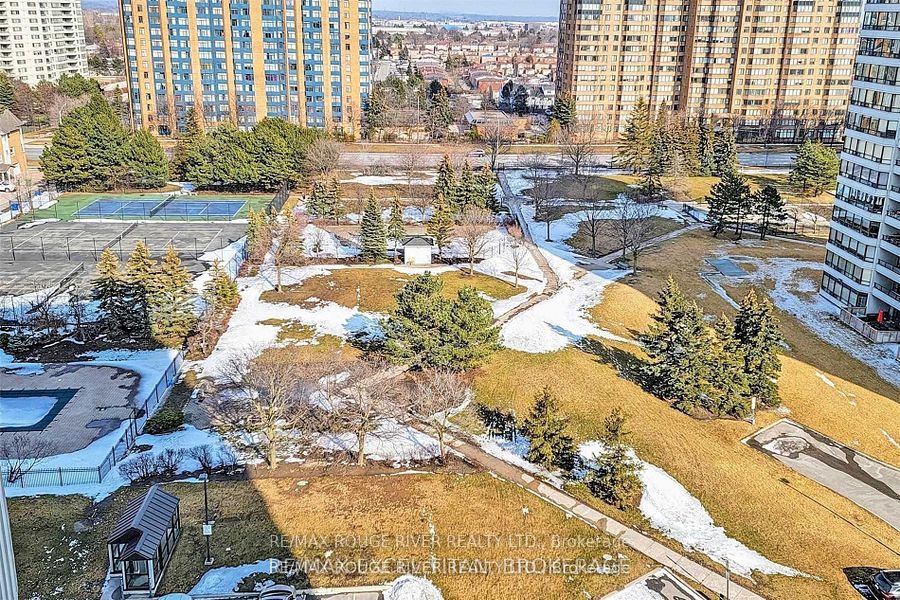 300 Alton Towers Circle, #910