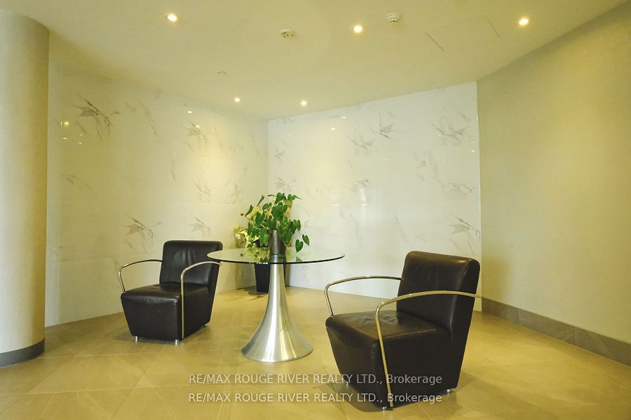 300 Alton Towers Circle, #910
