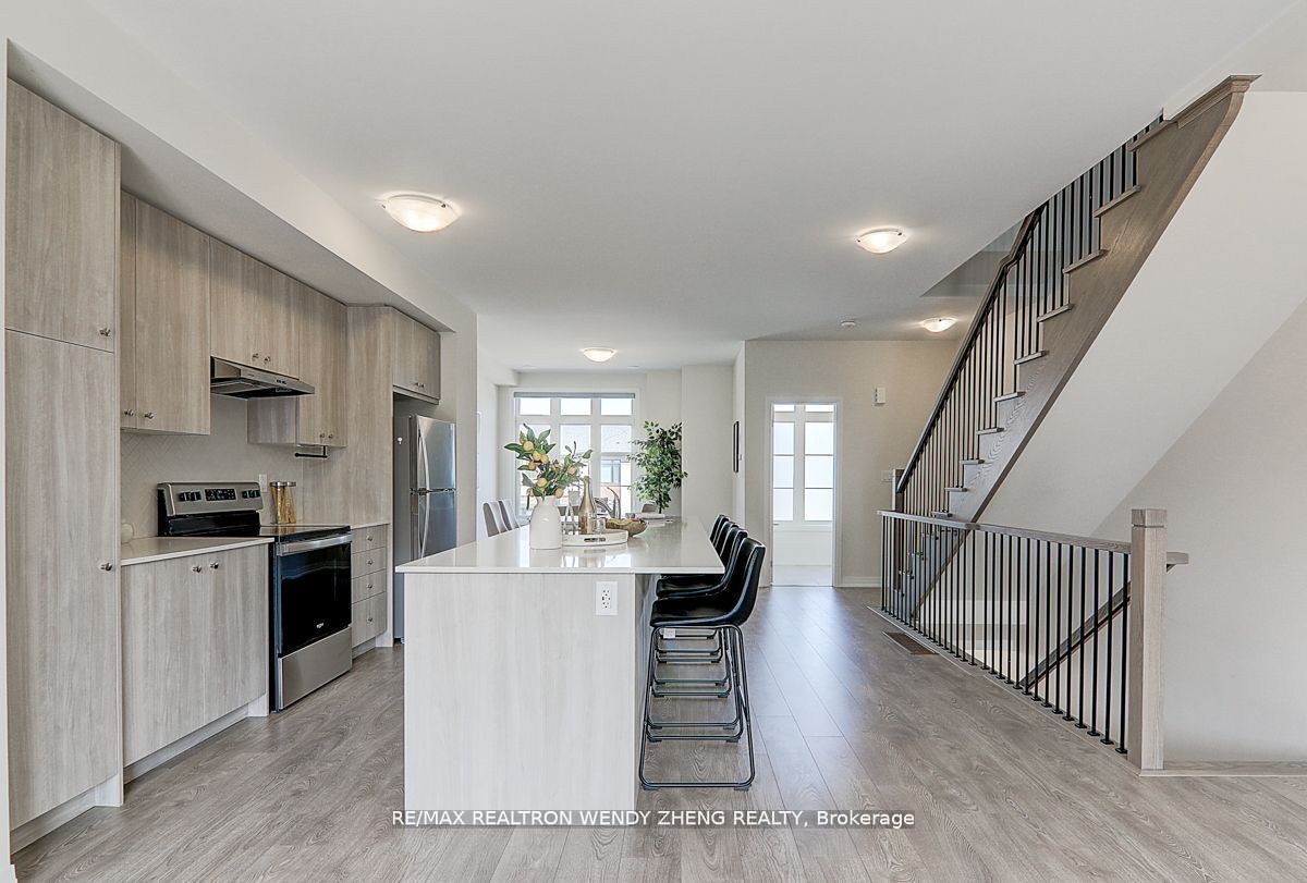 2726 Peter Matthews Dr
