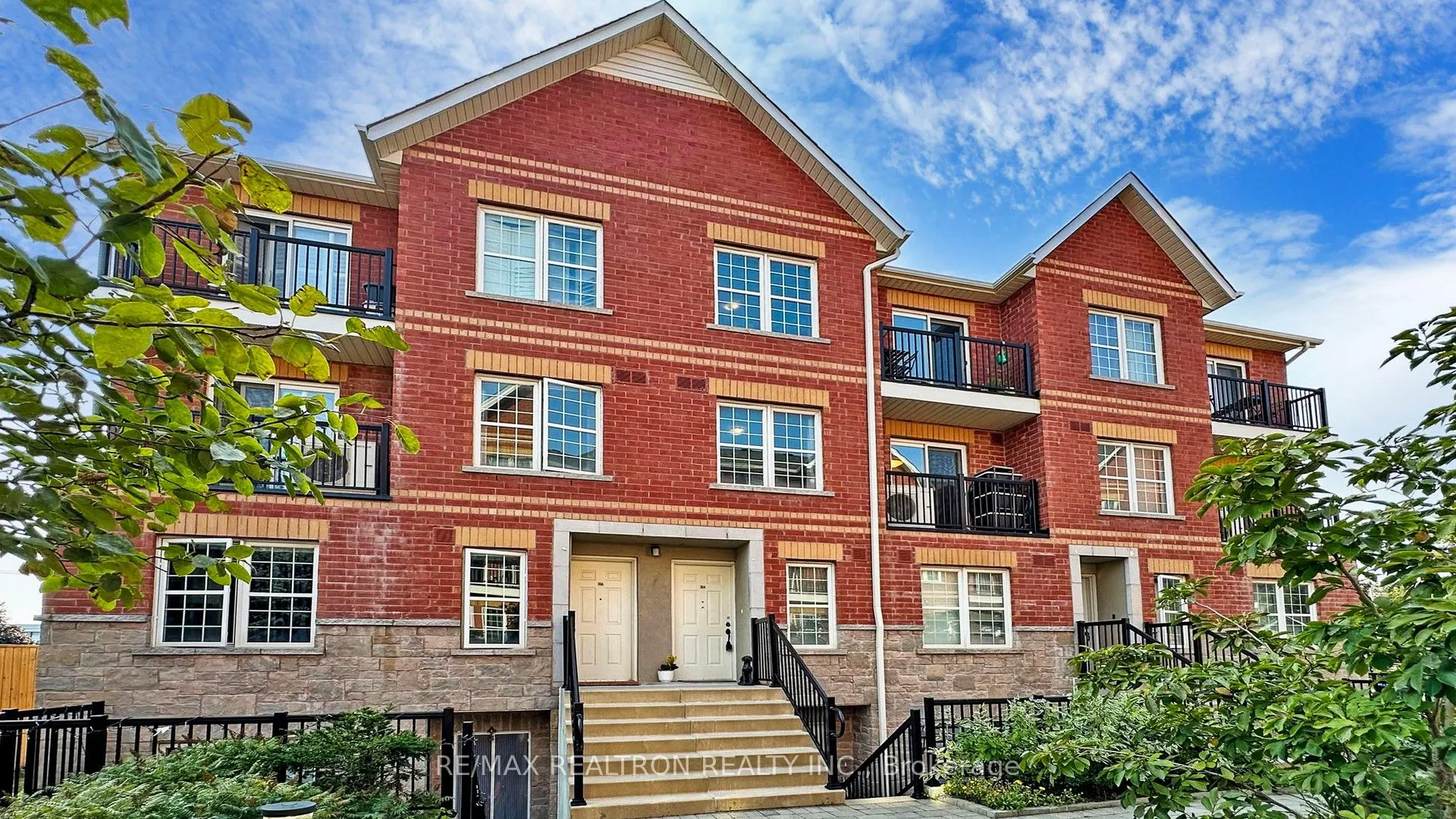 1483 Birchmount Road, #304