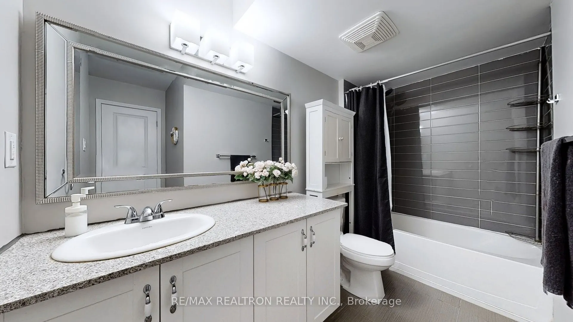1483 Birchmount Road, #304