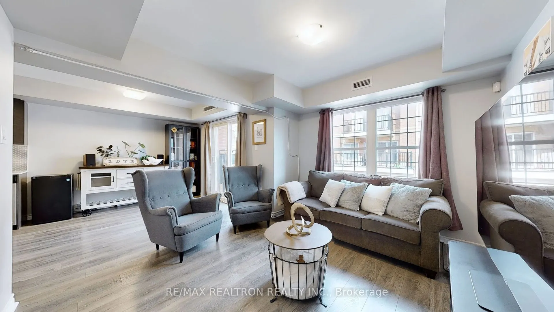 1483 Birchmount Road, #304