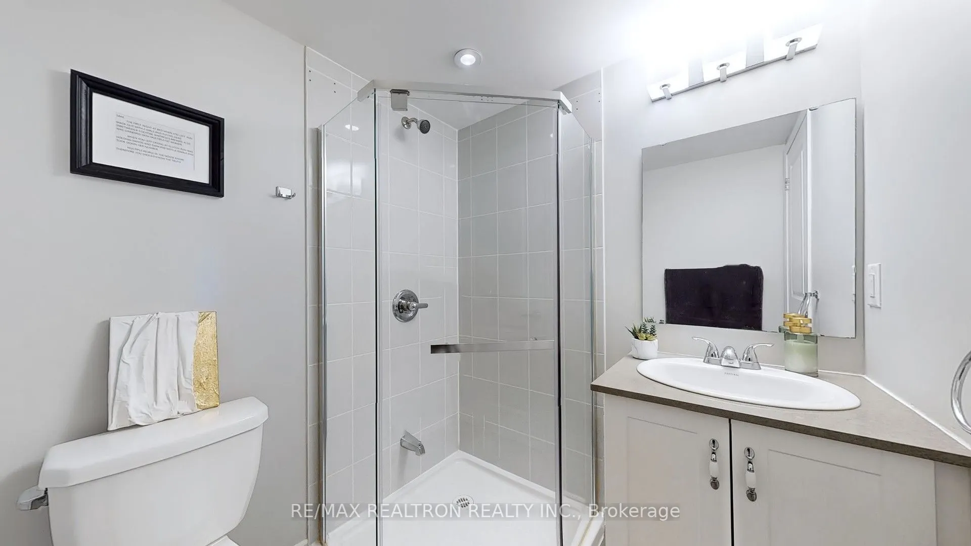 1483 Birchmount Road, #304