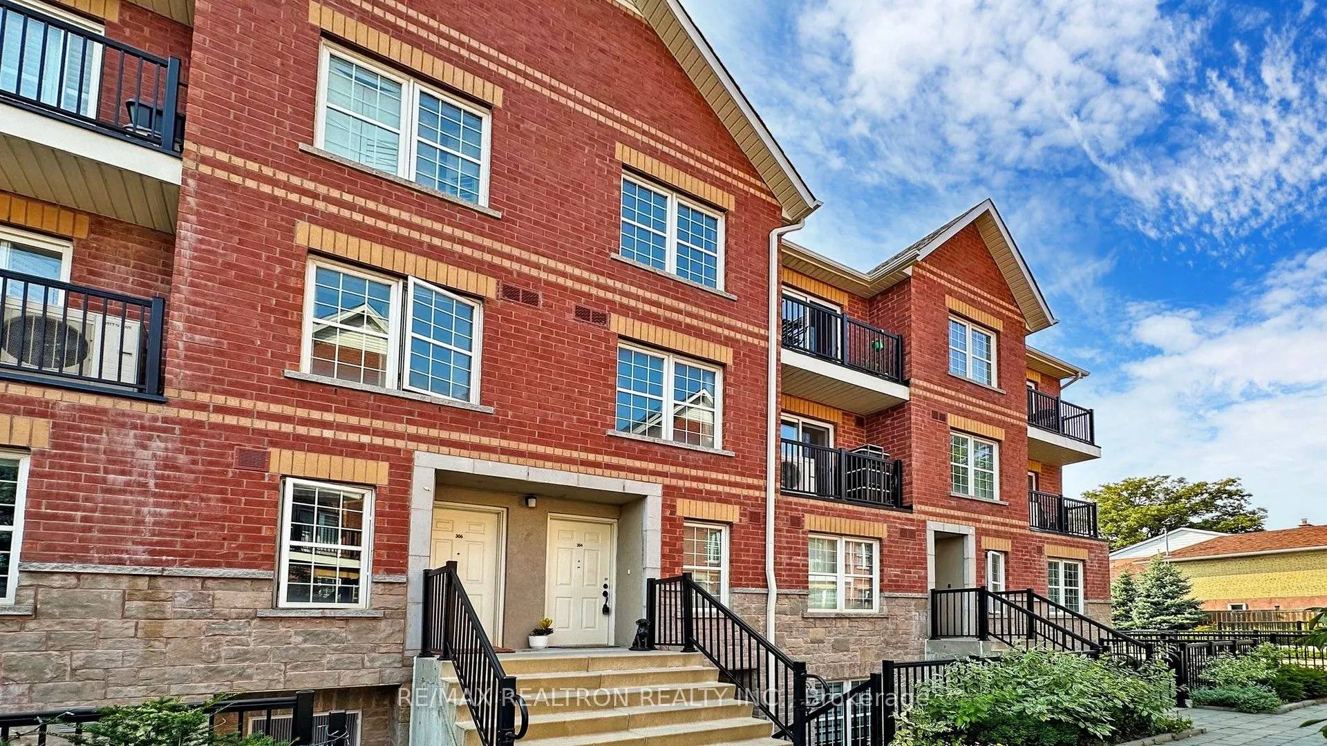 1483 Birchmount Road, #304