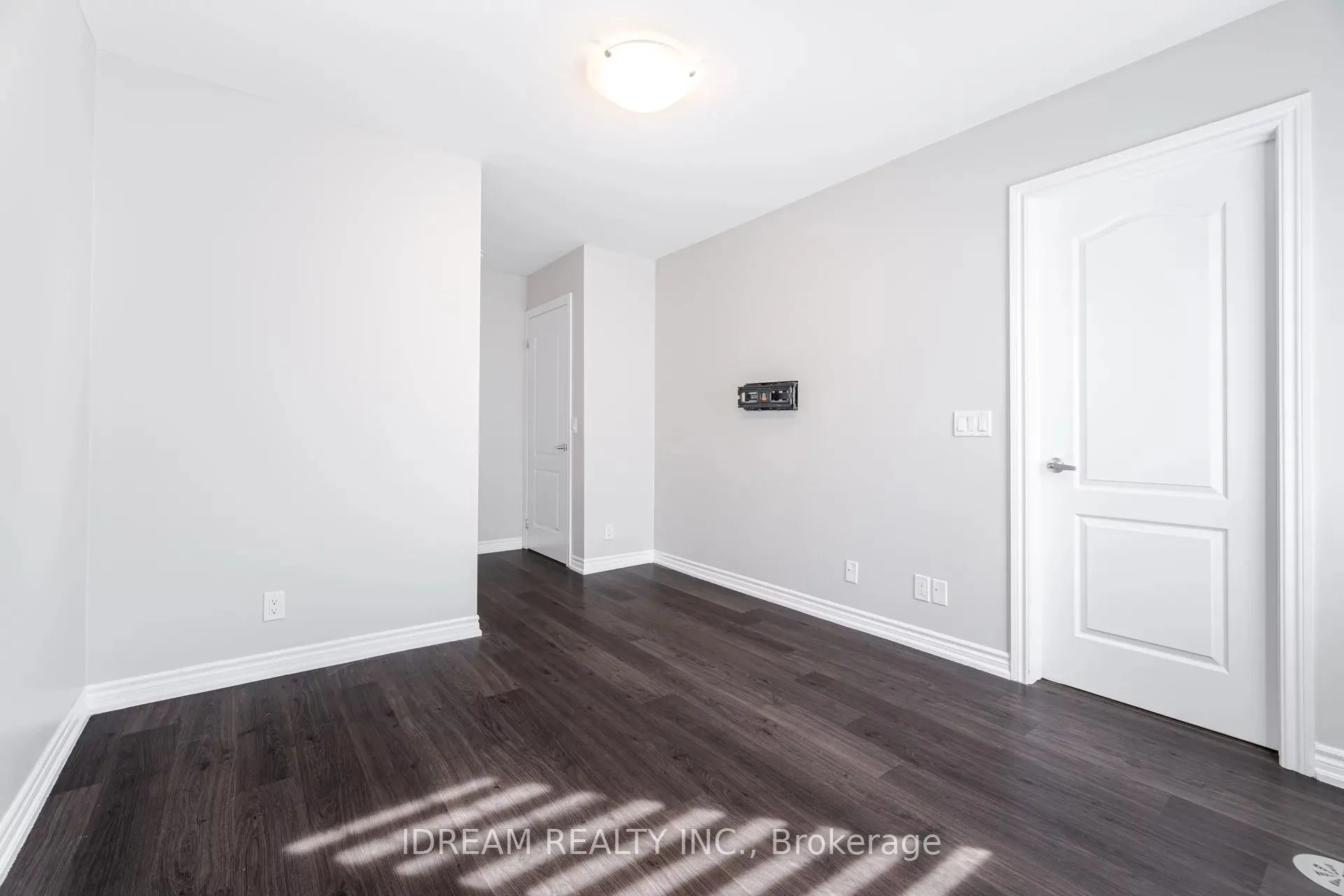 2500 Hill Rise Court, #76