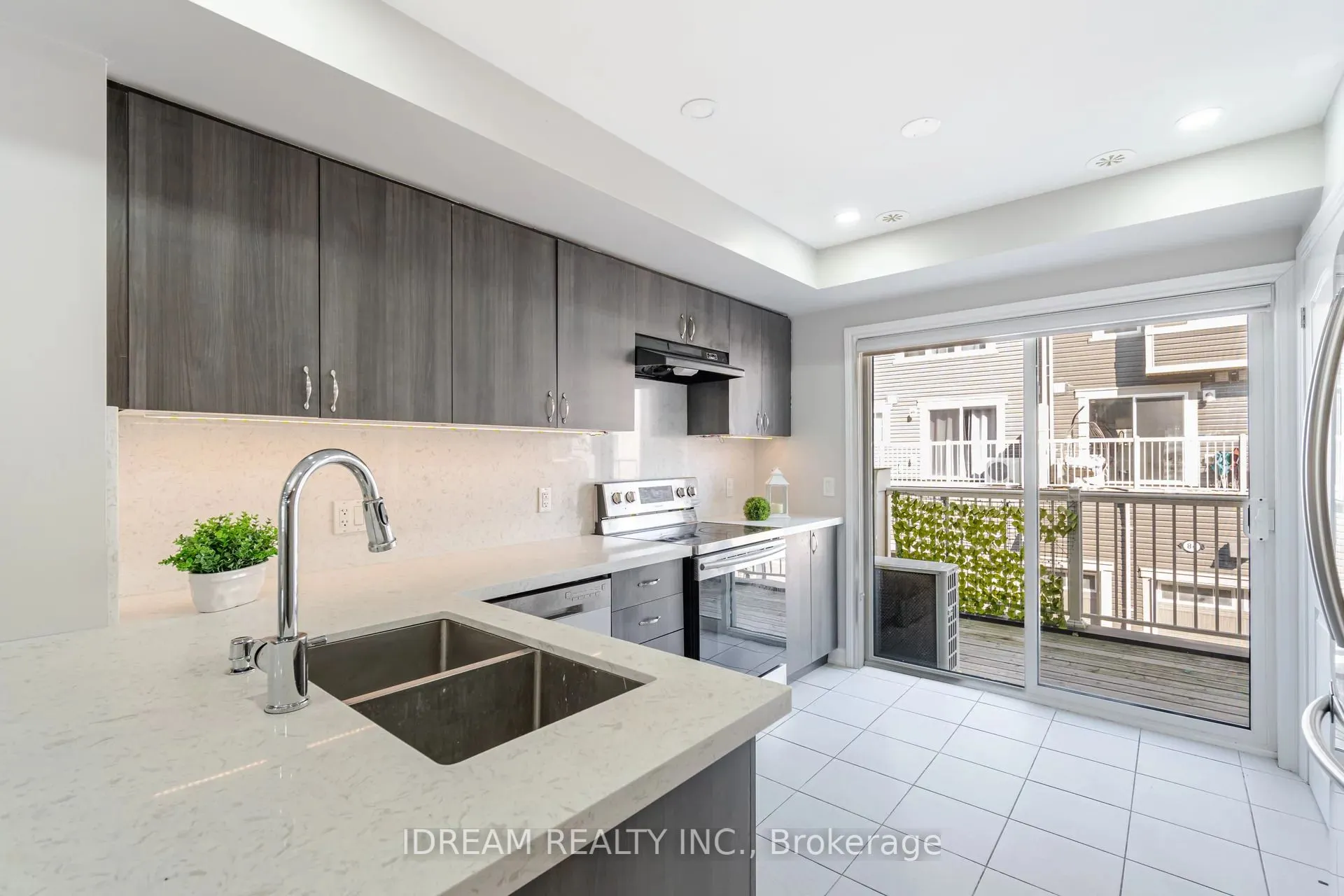 2500 Hill Rise Court, #76