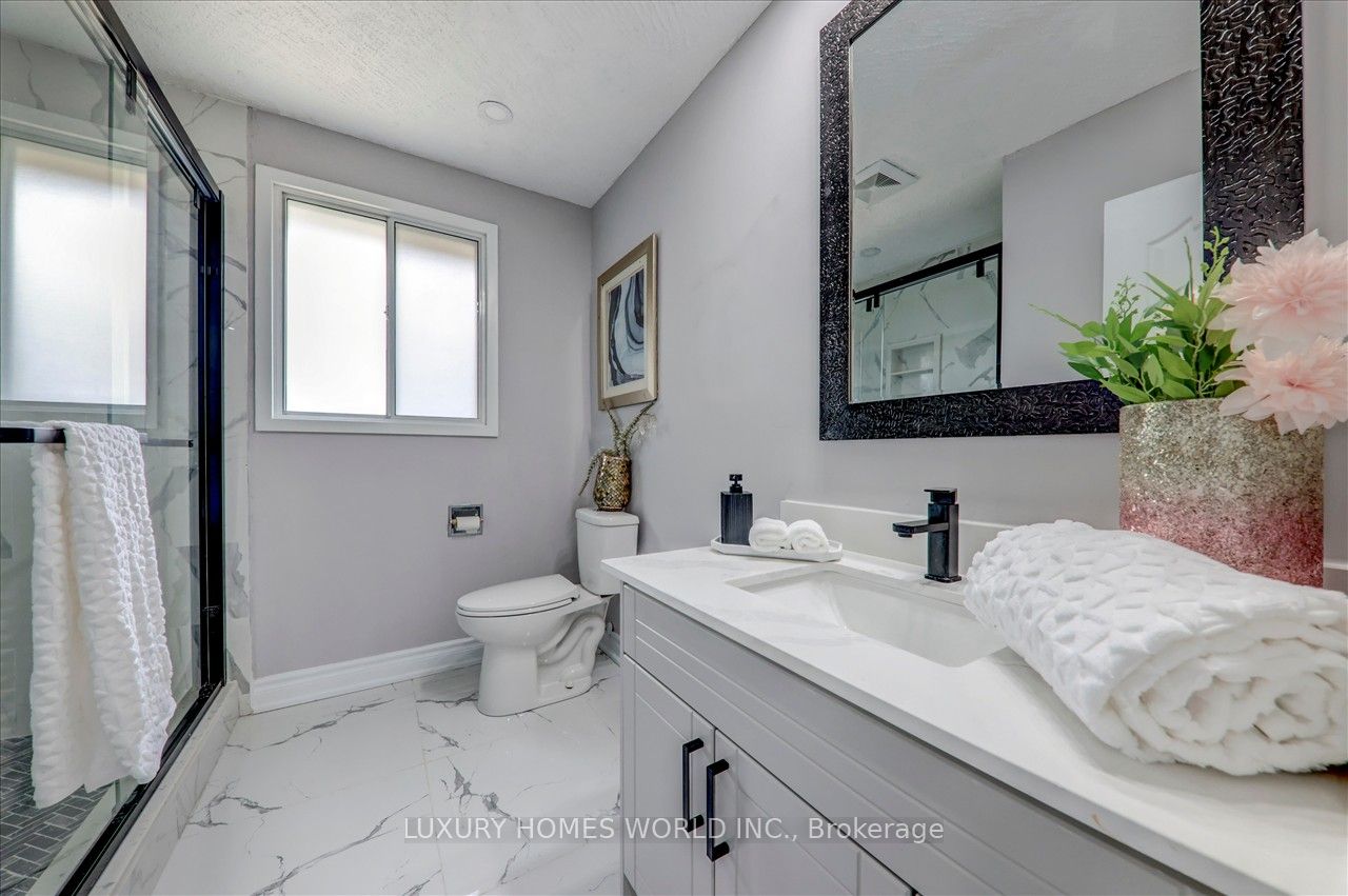 951 Essa Crescent