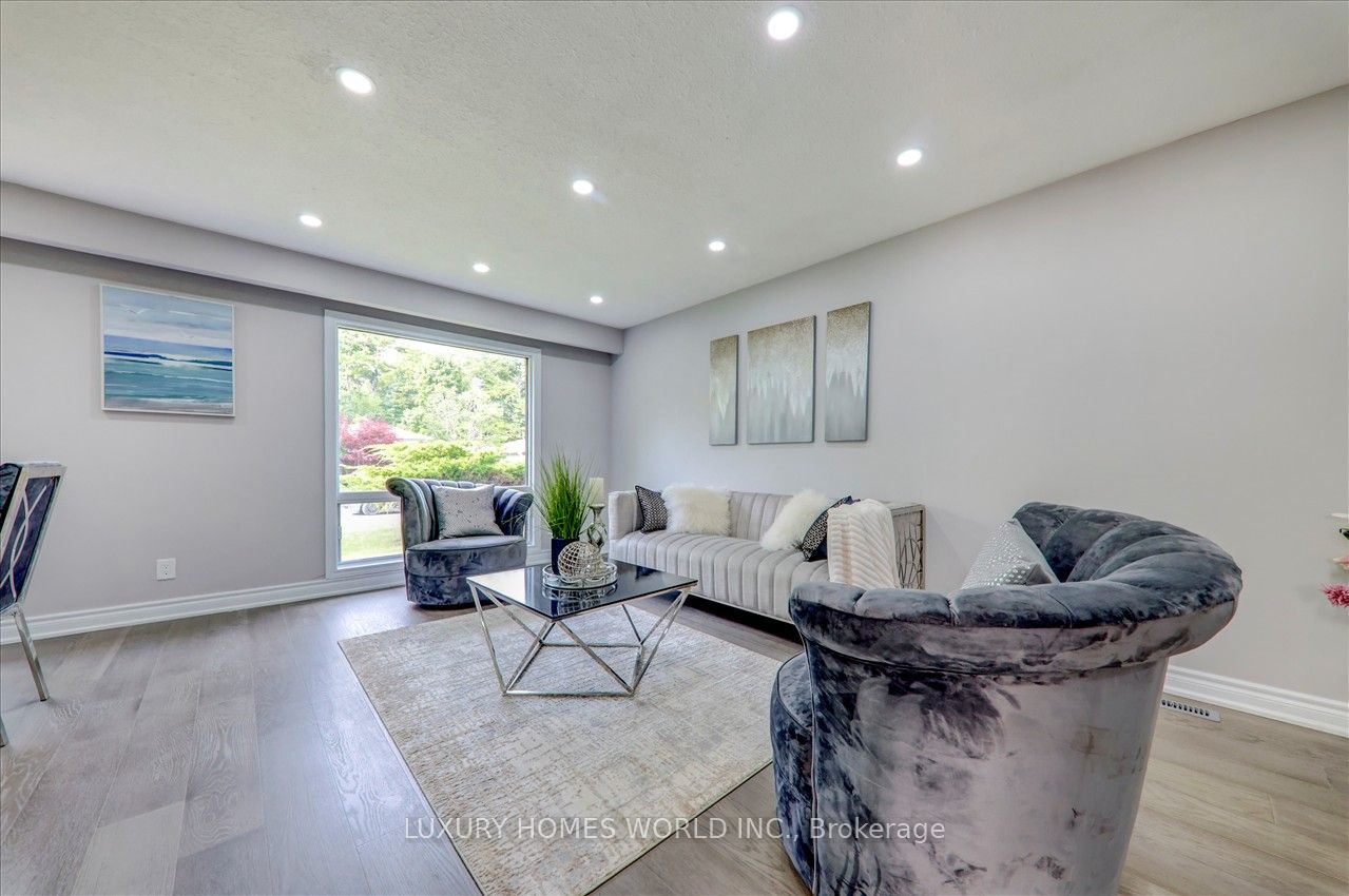 951 Essa Crescent