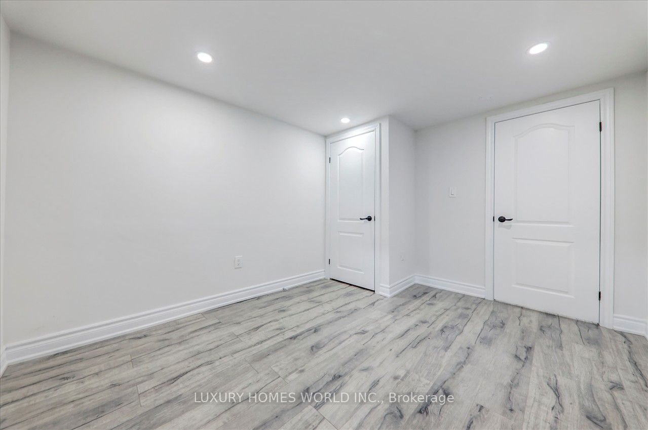 951 Essa Crescent