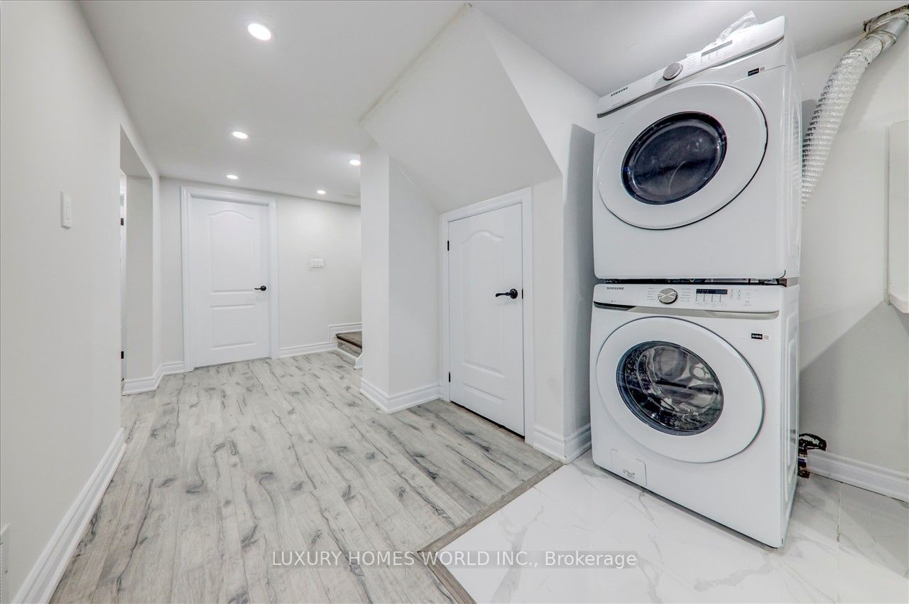 951 Essa Crescent