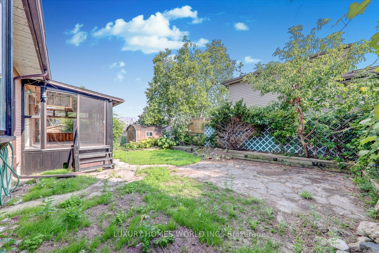 951 Essa Crescent