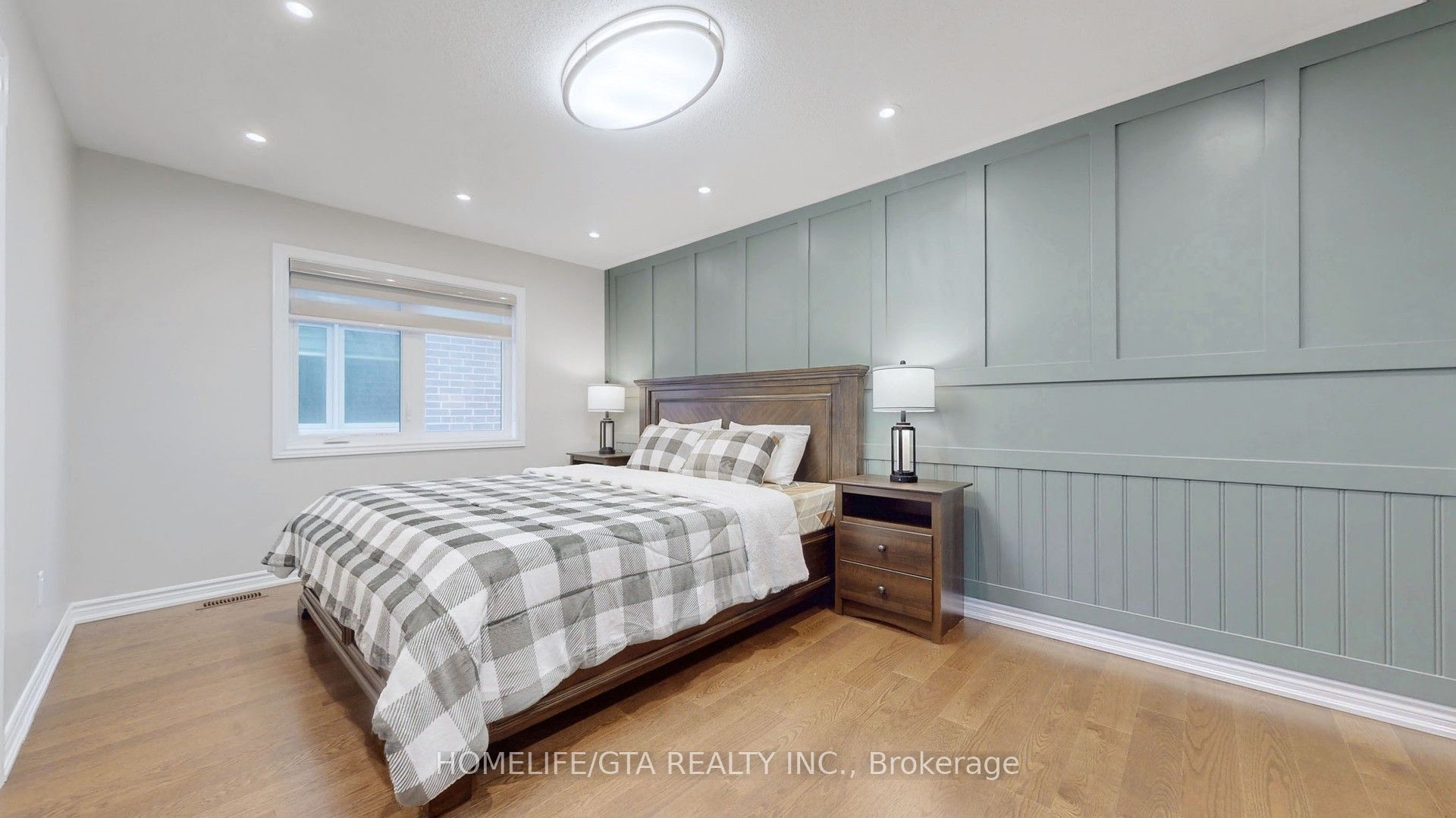 524 Coronation Road