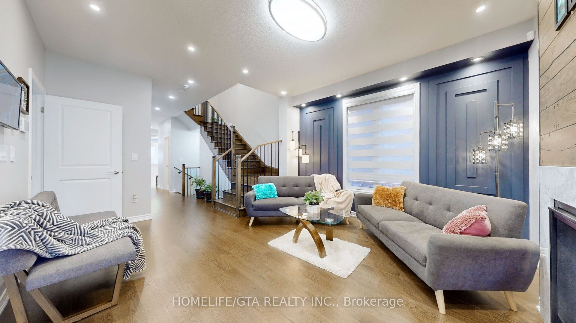 524 Coronation Road