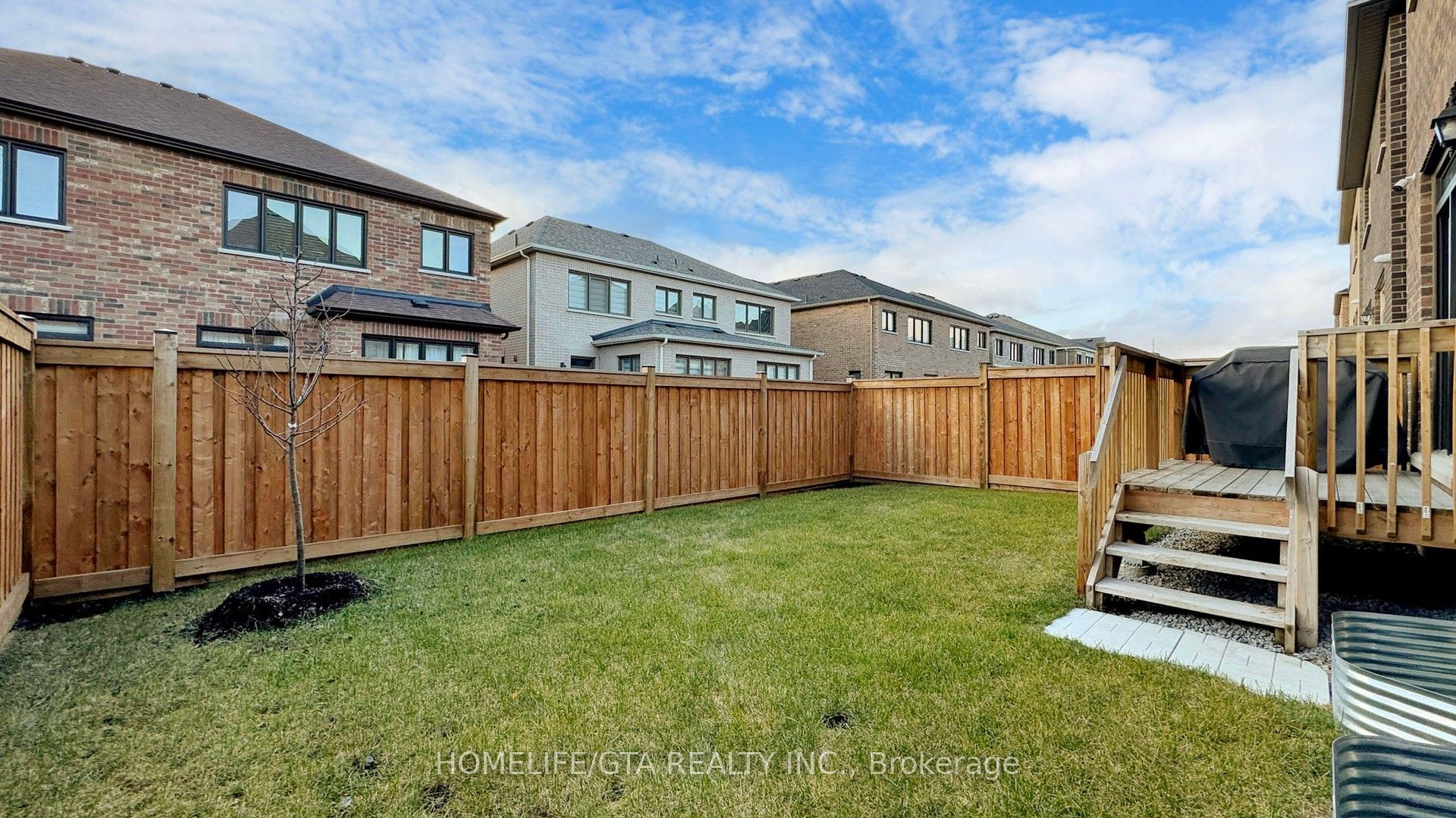 524 Coronation Road