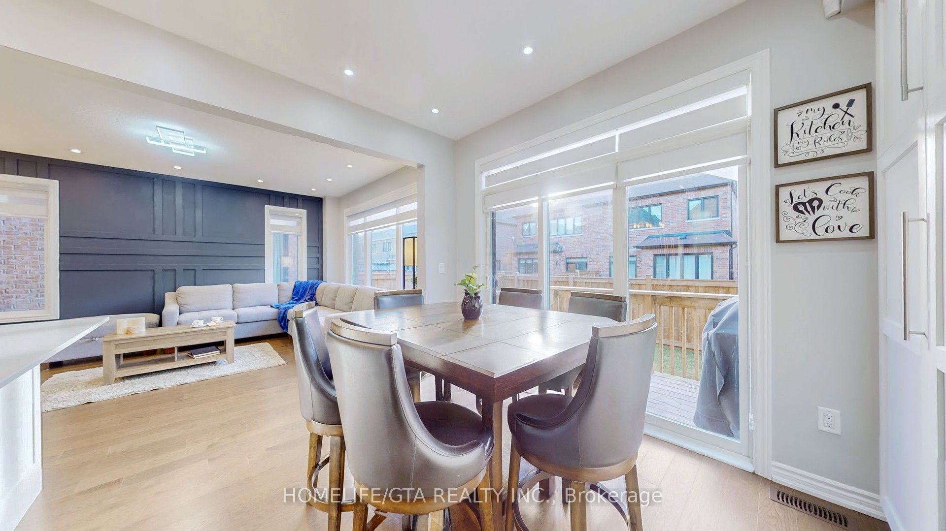 524 Coronation Road