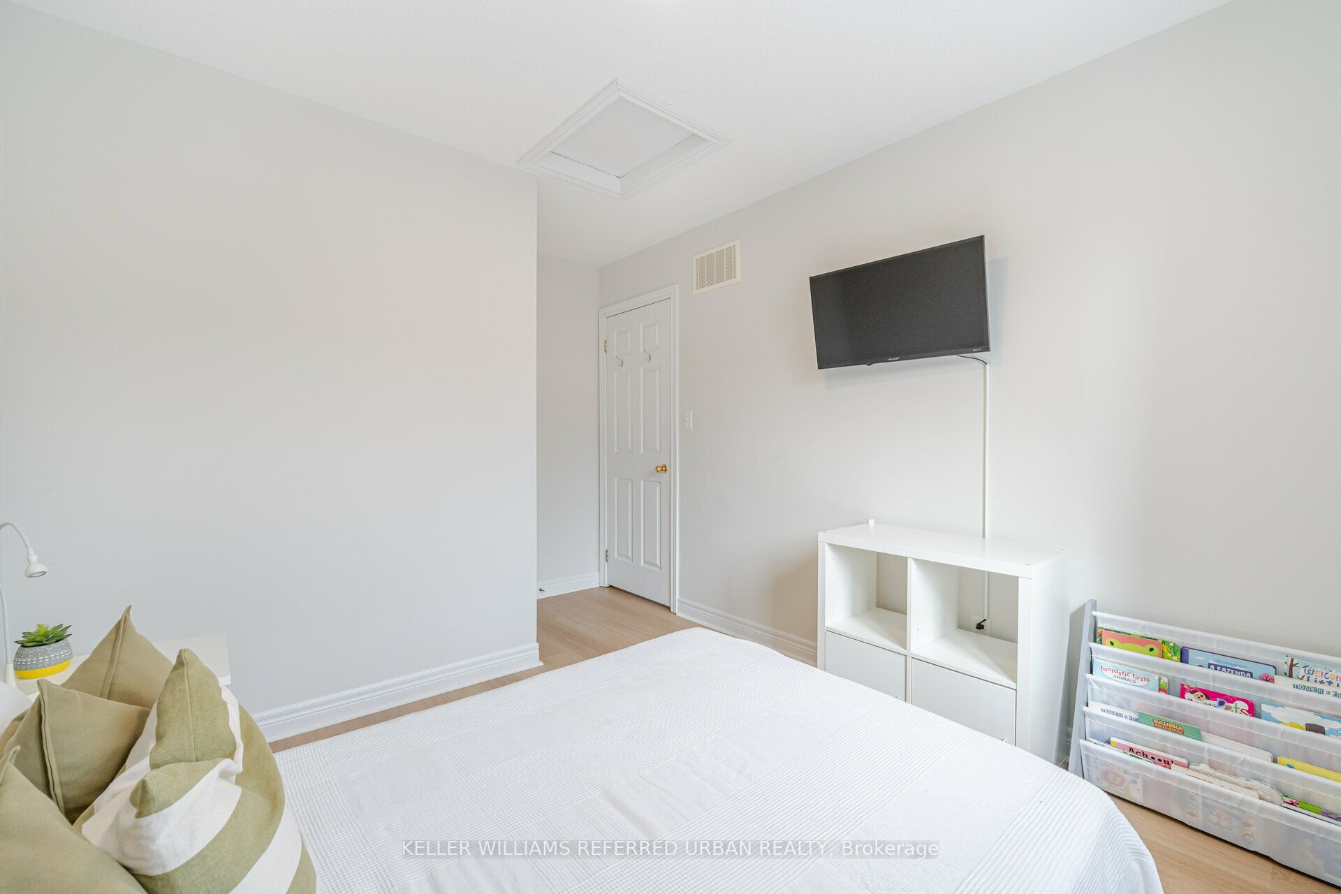 35 Philpott Gardens, #3