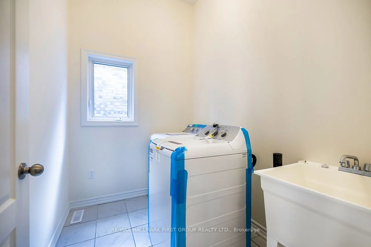 127 Robin Trail
