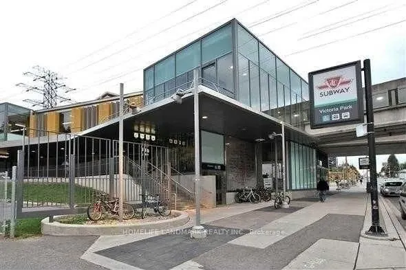 3 Massey Square, #3504