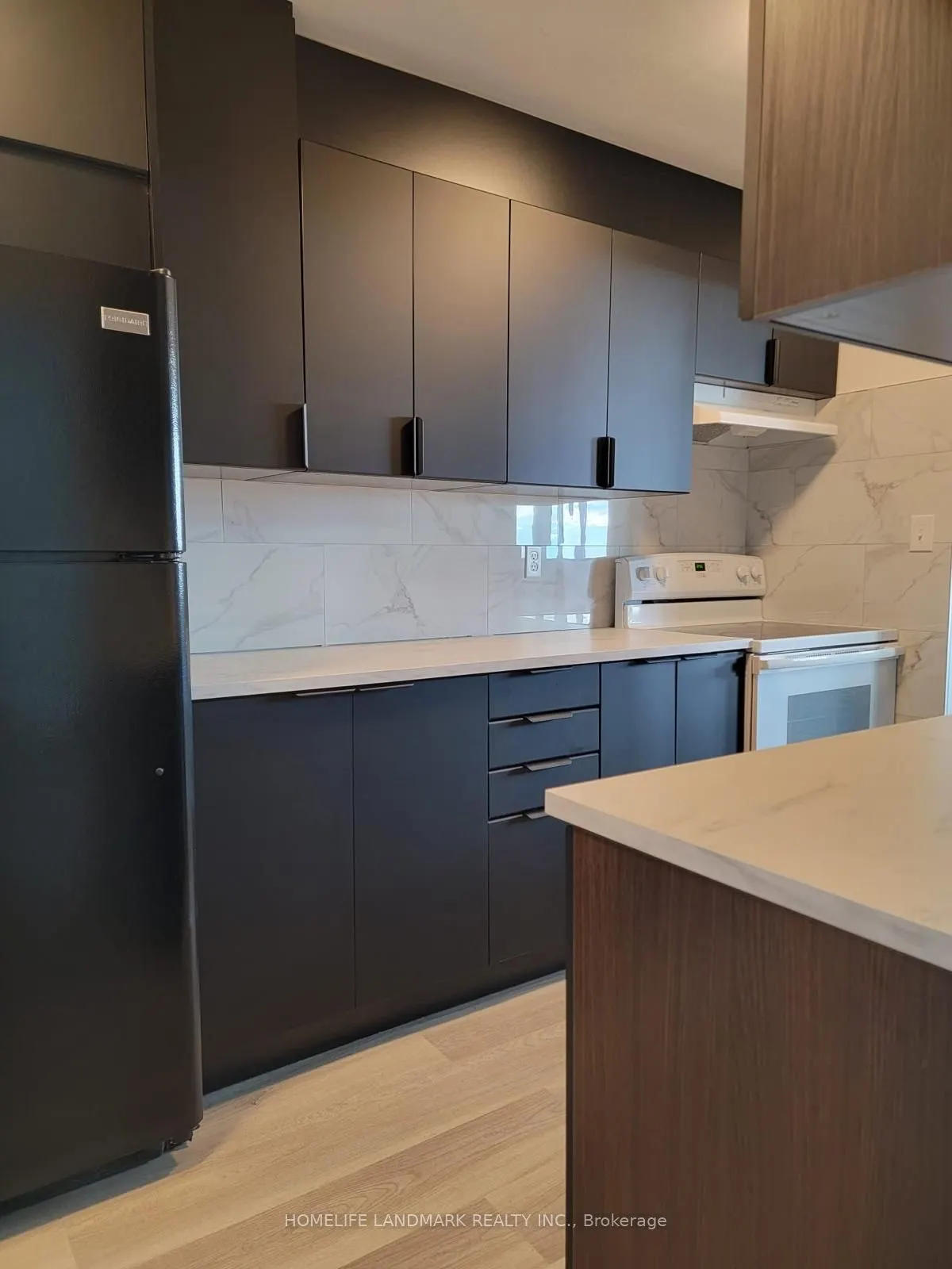 3 Massey Square, #3504