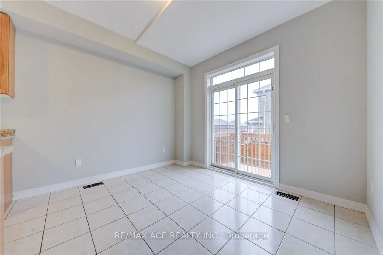 114 Noden Crescent