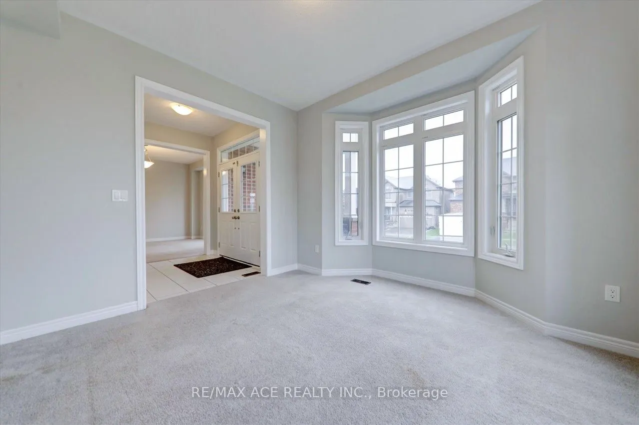 114 Noden Crescent