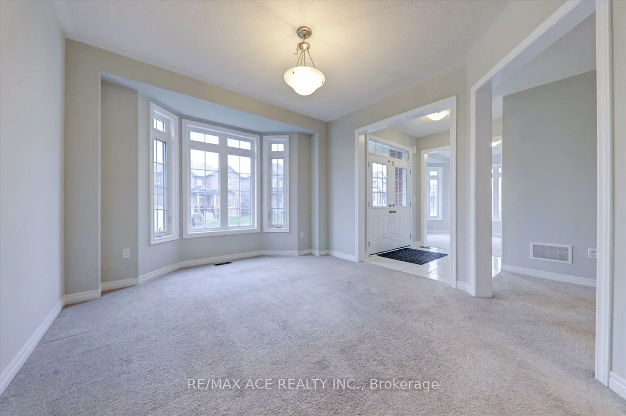 114 Noden Crescent