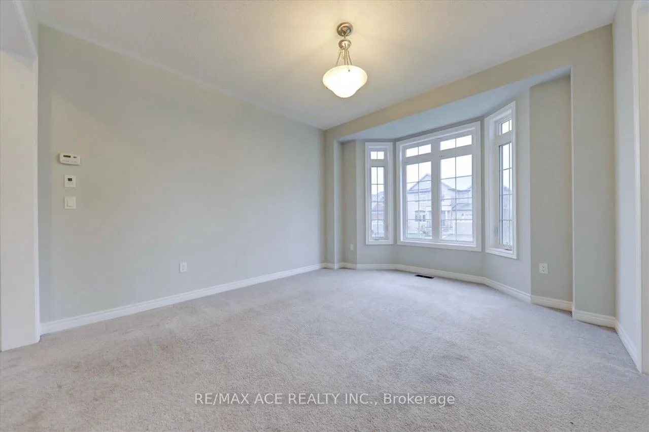 114 Noden Crescent