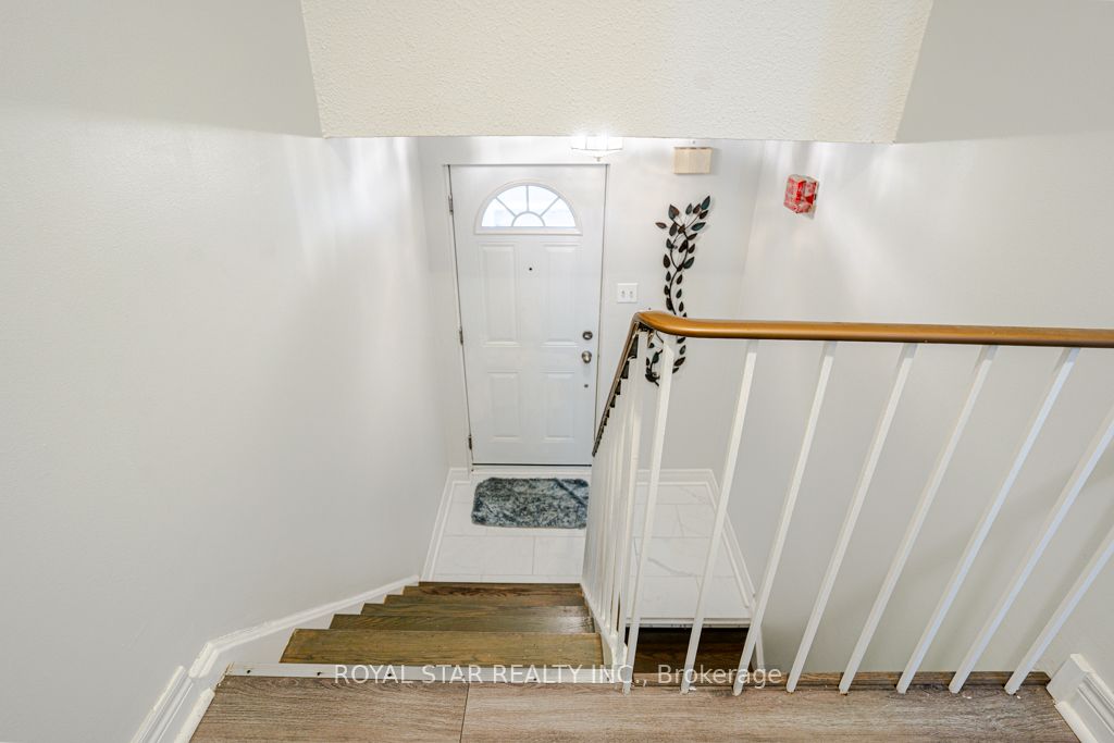 91 Muir Drive, #23
