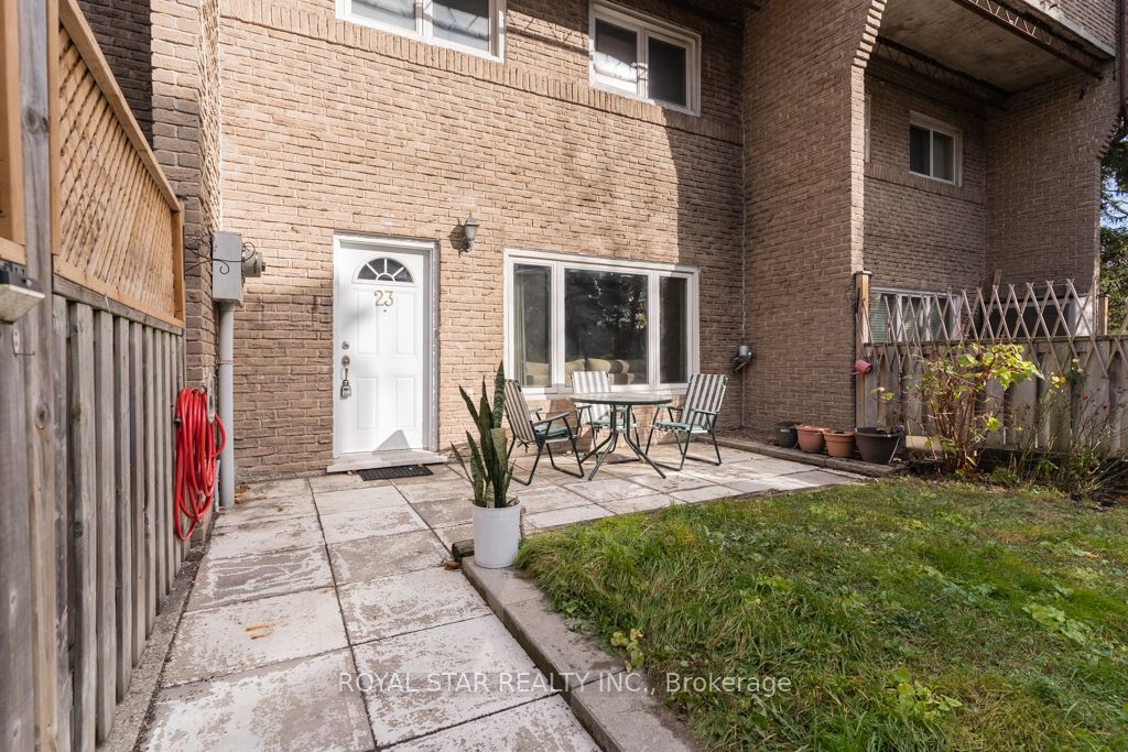91 Muir Drive, #23
