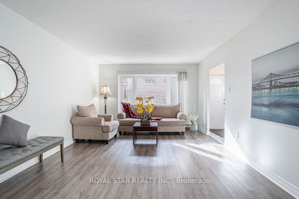 91 Muir Drive, #23