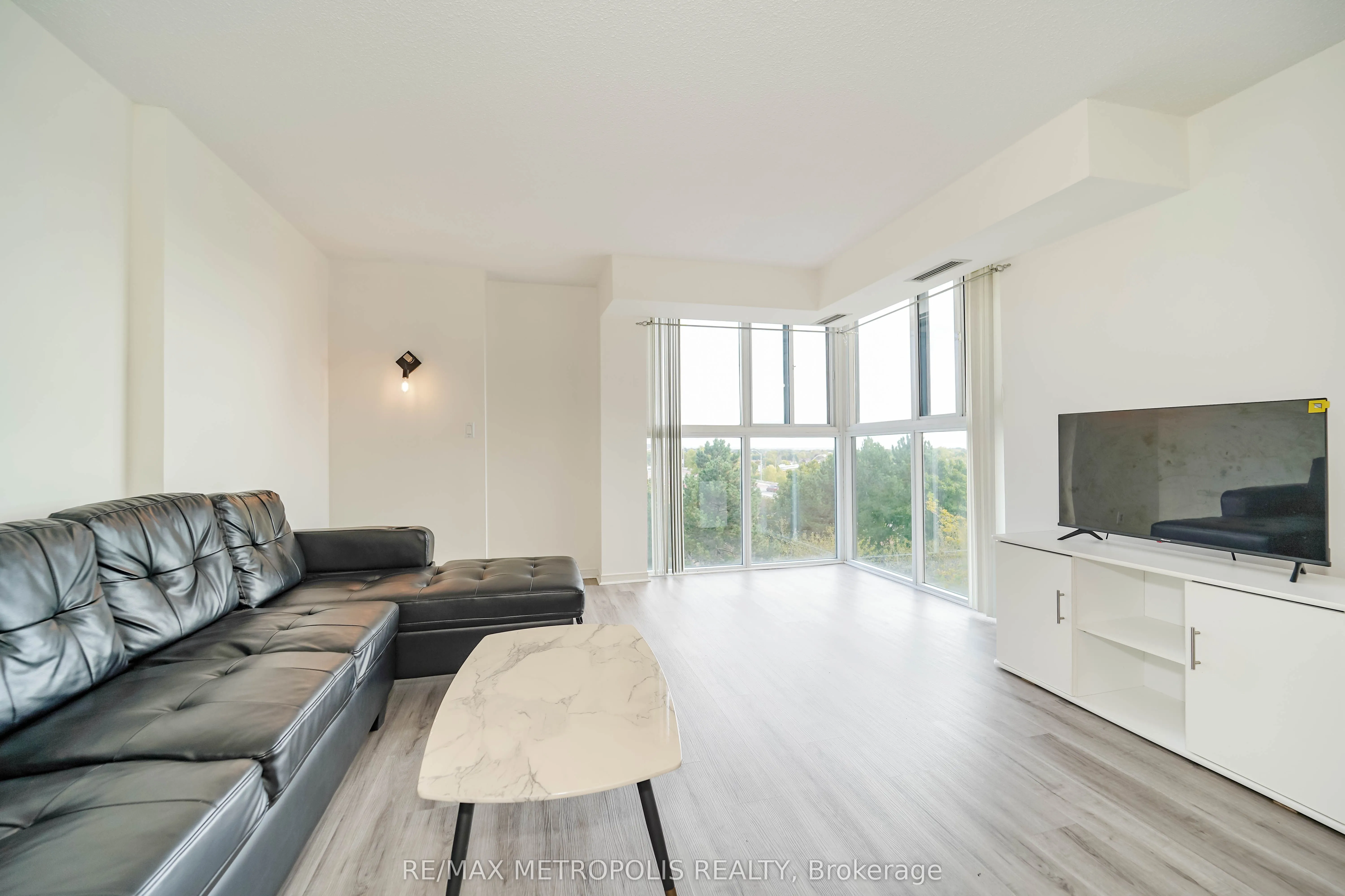 90 Dale Avenue #502