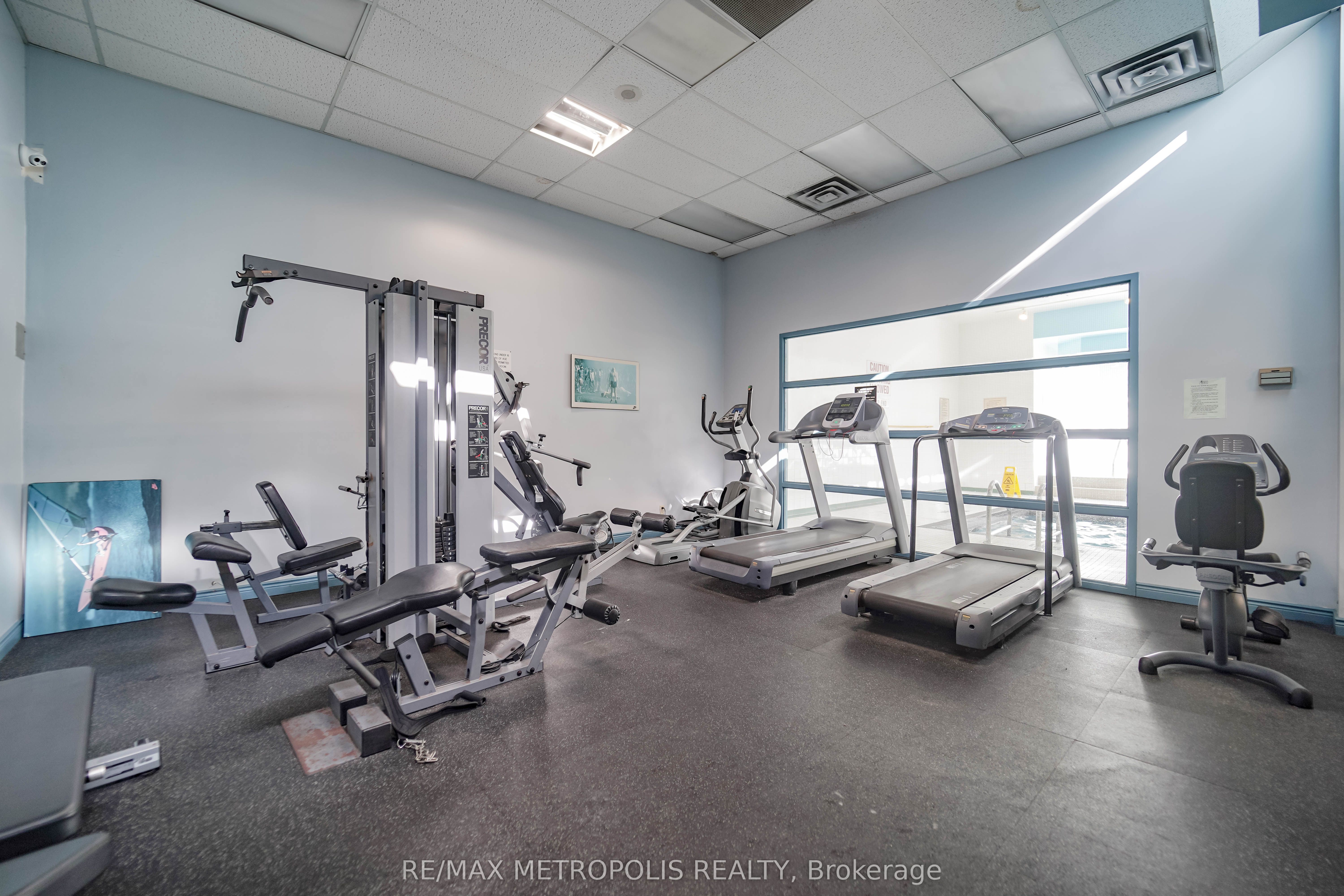 90 Dale Avenue #502