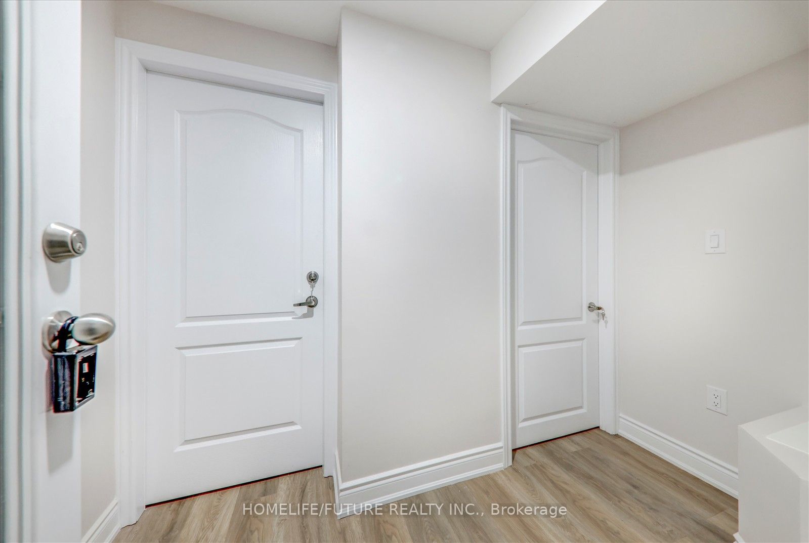 1381 Clearbrook Drive, #Bsmt B