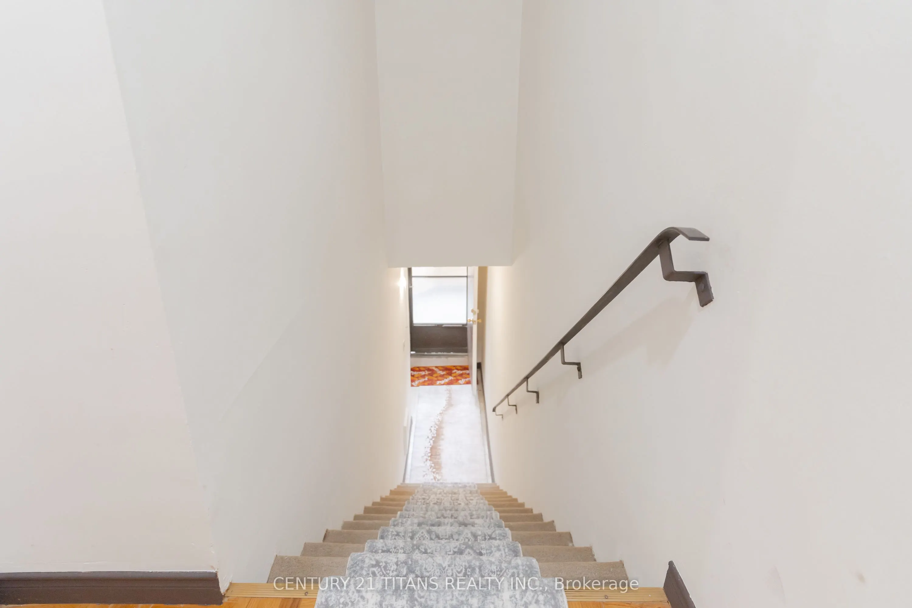 665 Kennedy Road, #328