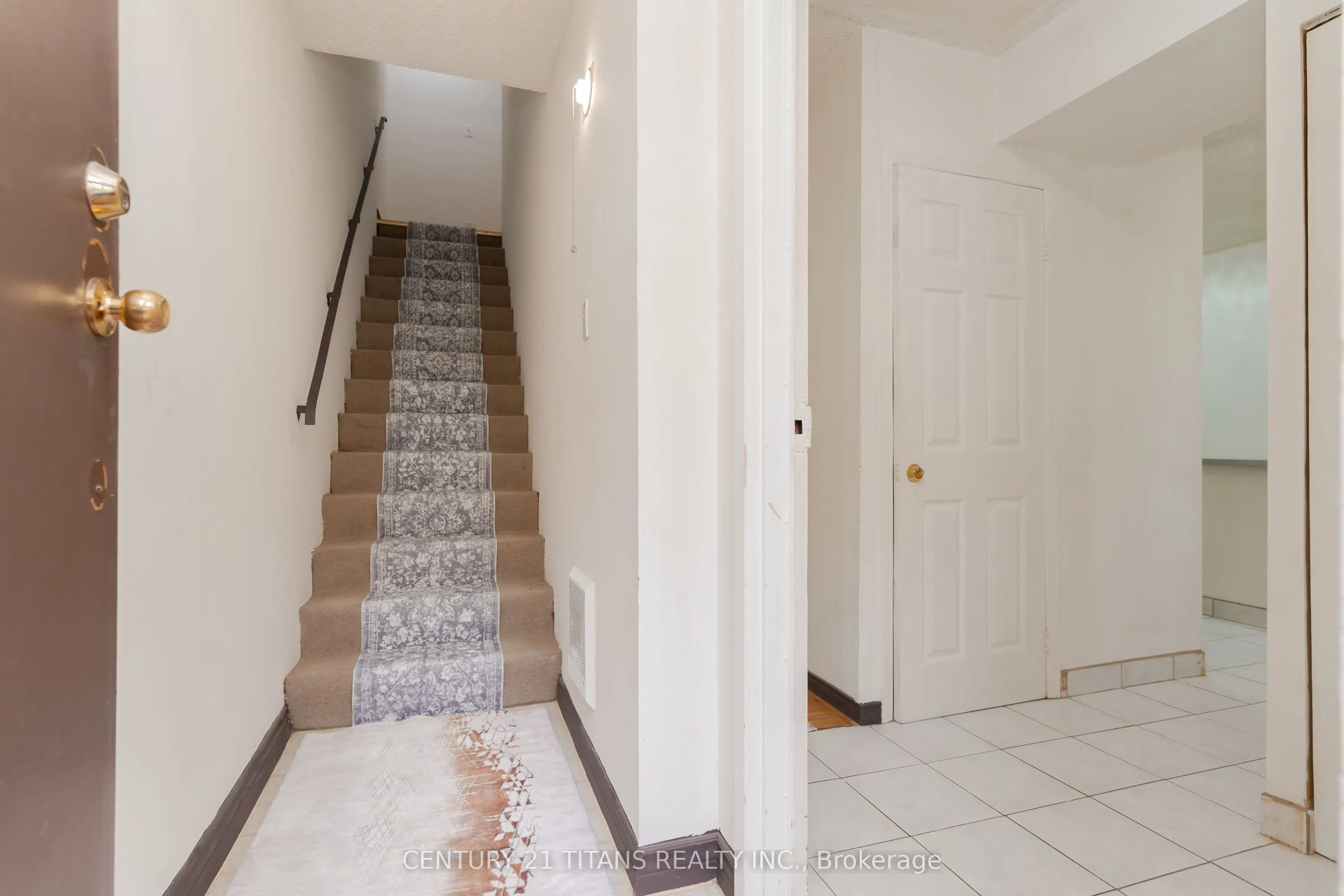 665 Kennedy Road, #328
