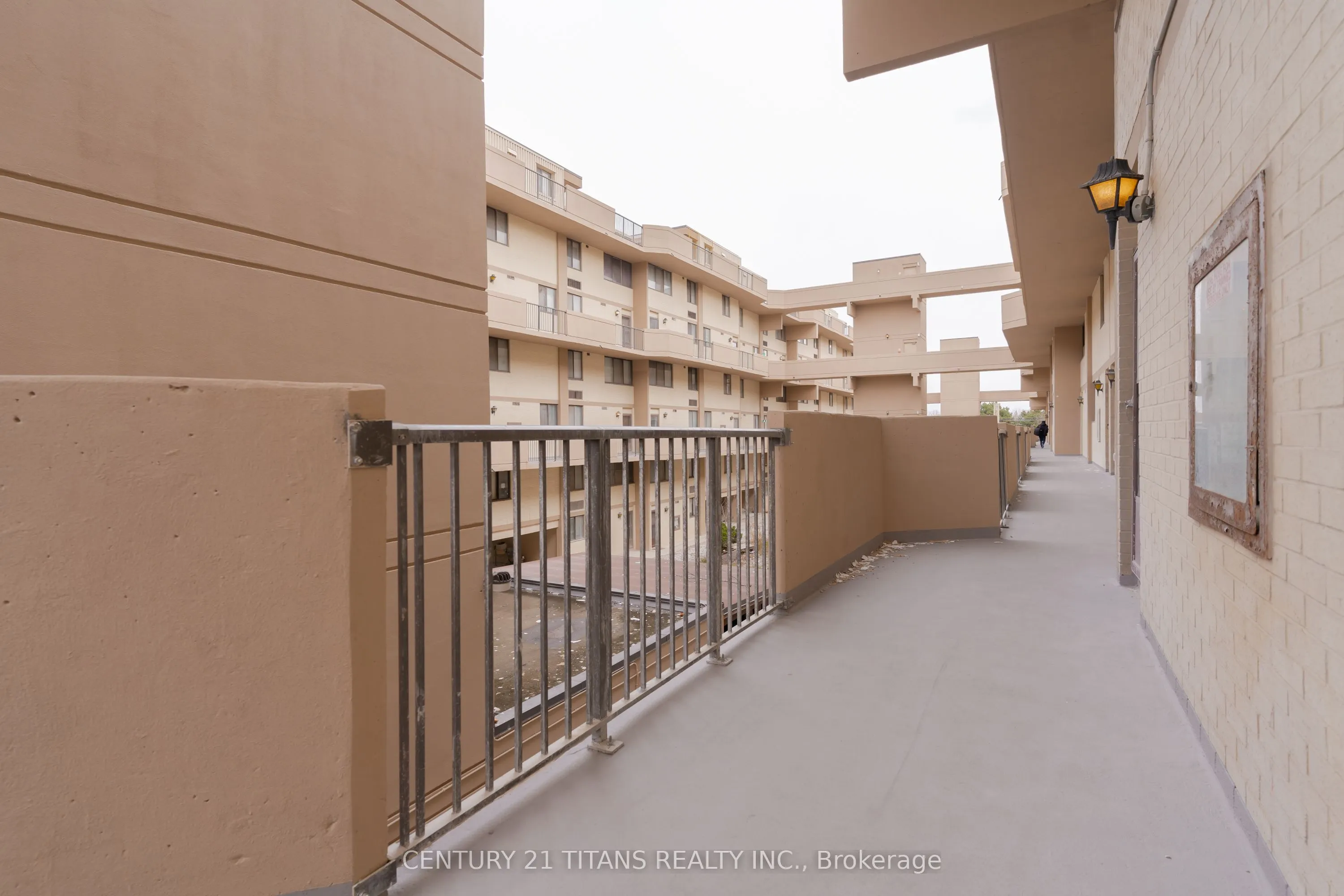665 Kennedy Road, #328
