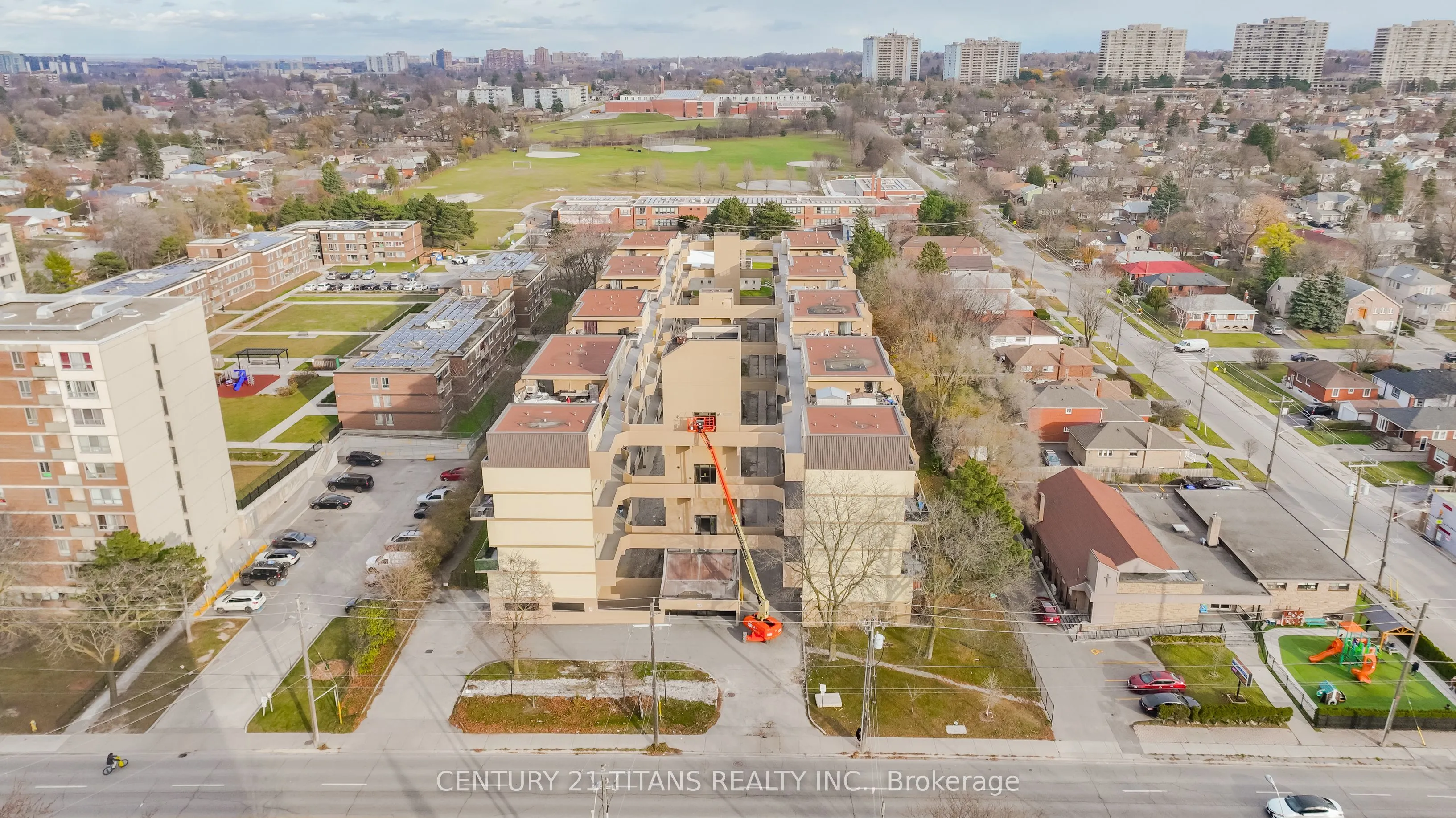 665 Kennedy Road, #328