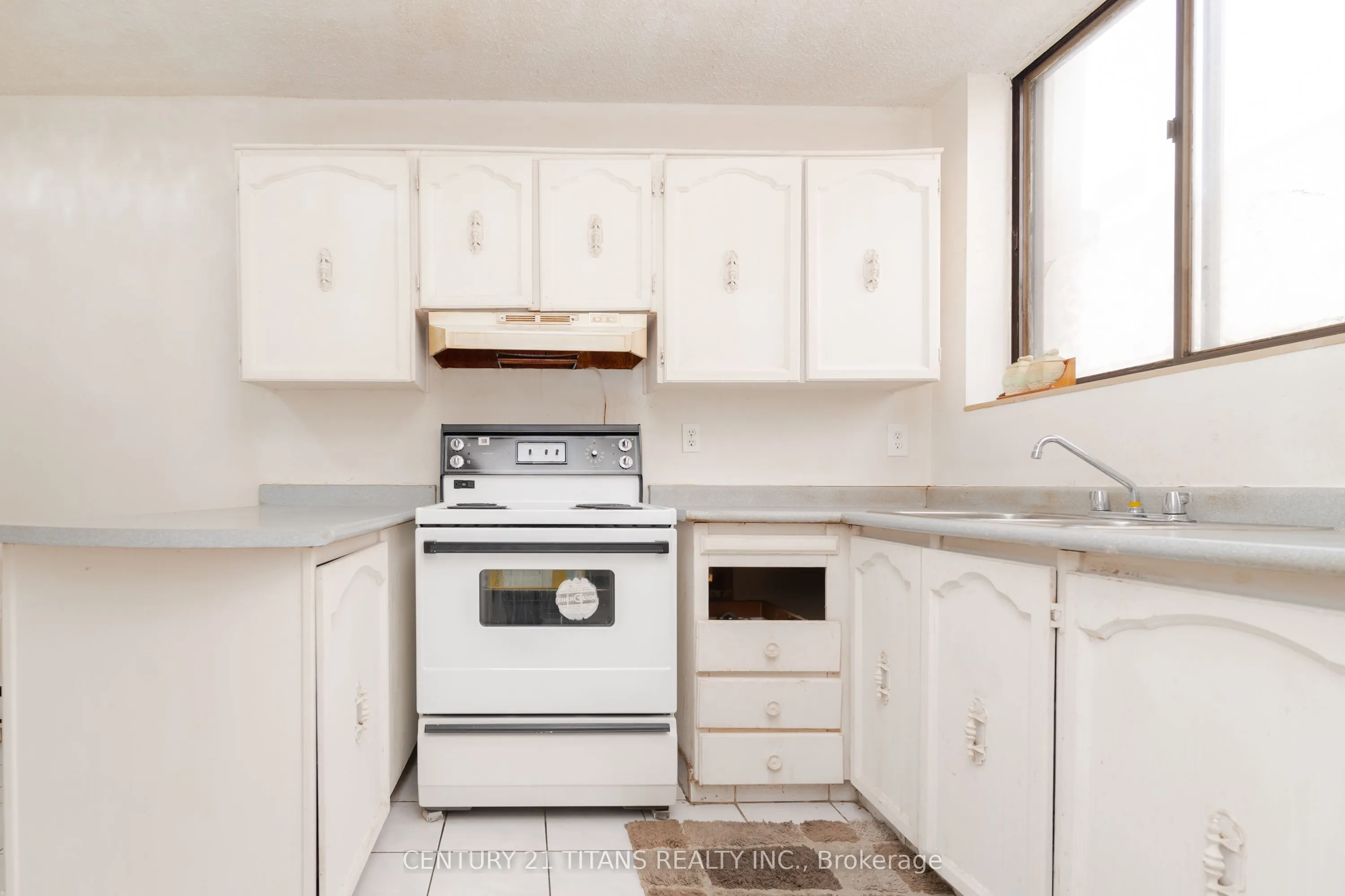 665 Kennedy Road, #328