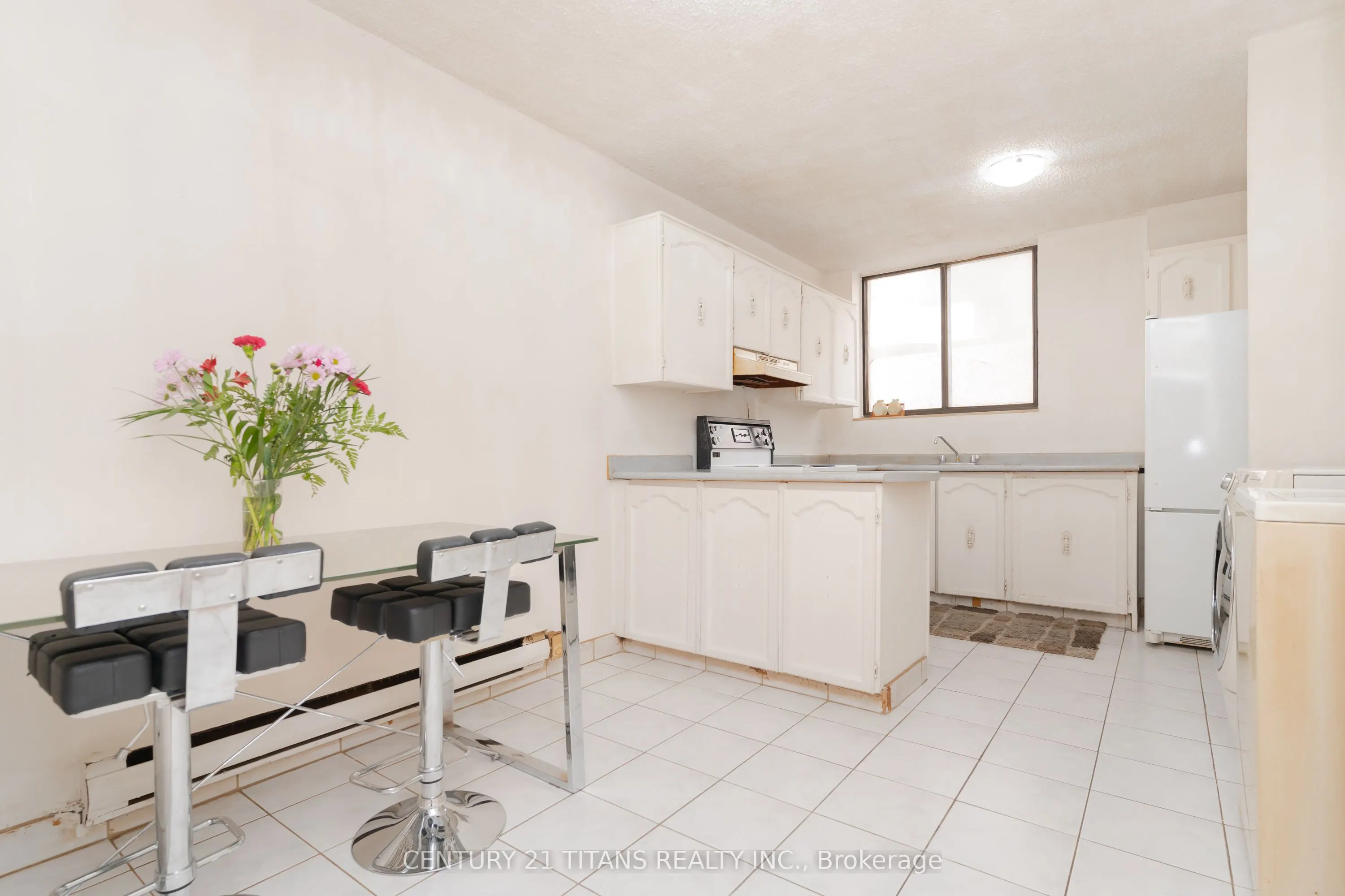 665 Kennedy Road, #328
