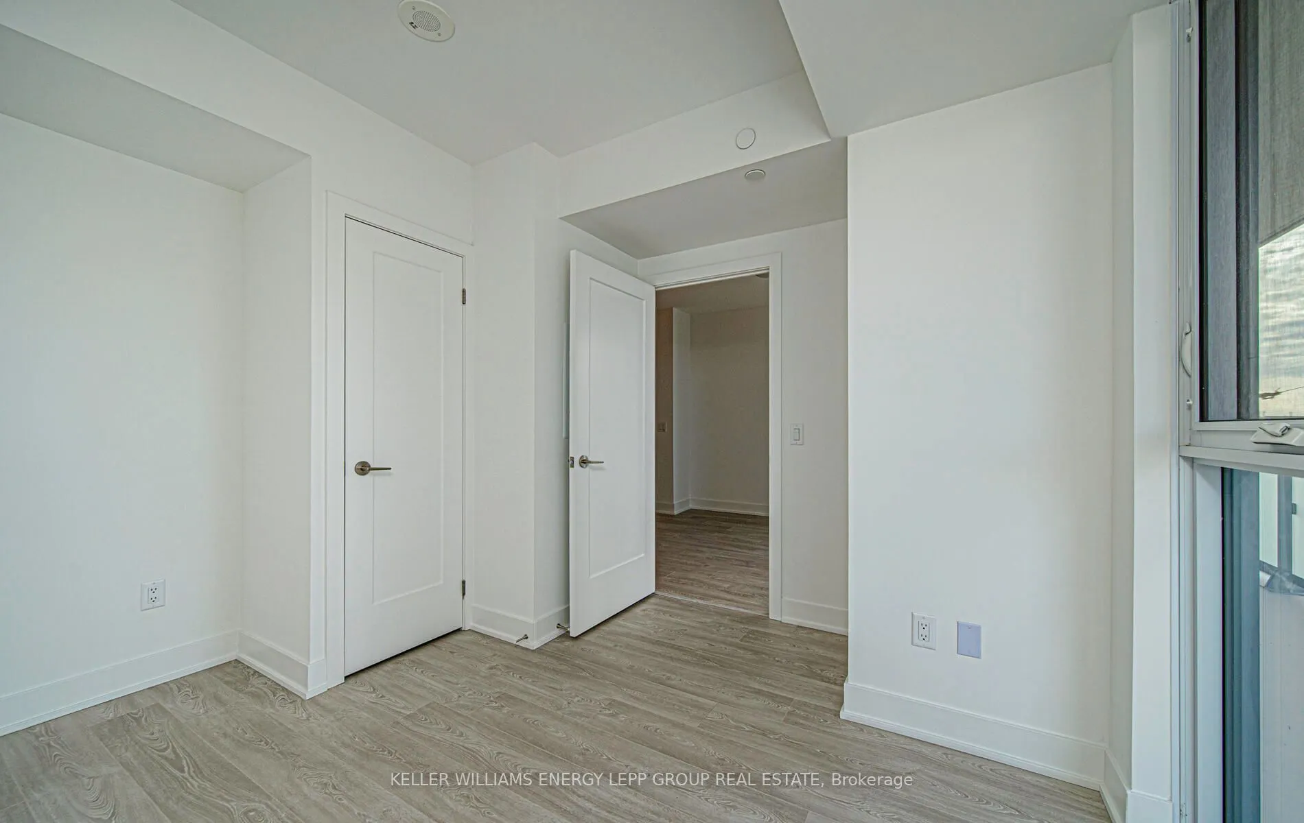 2545 Simcoe Street N, #615