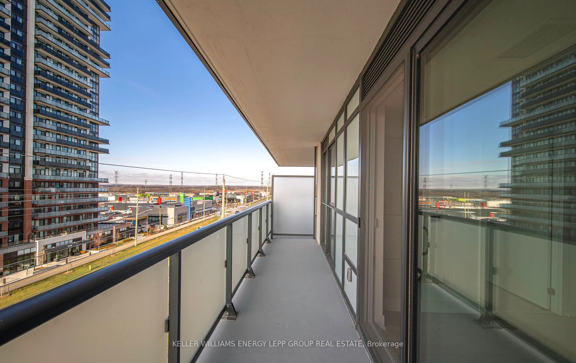 2545 Simcoe Street N, #615