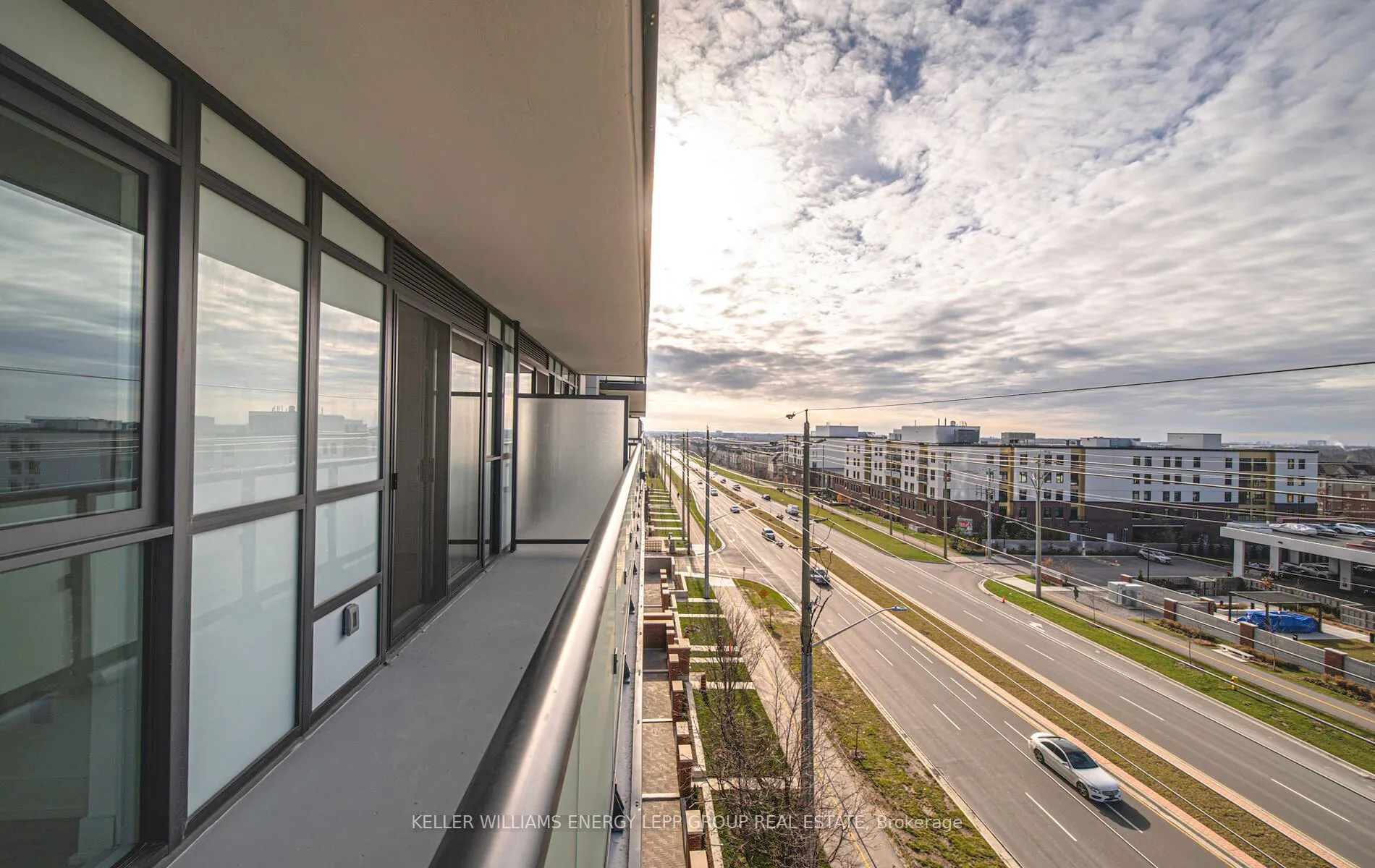 2545 Simcoe Street N, #615