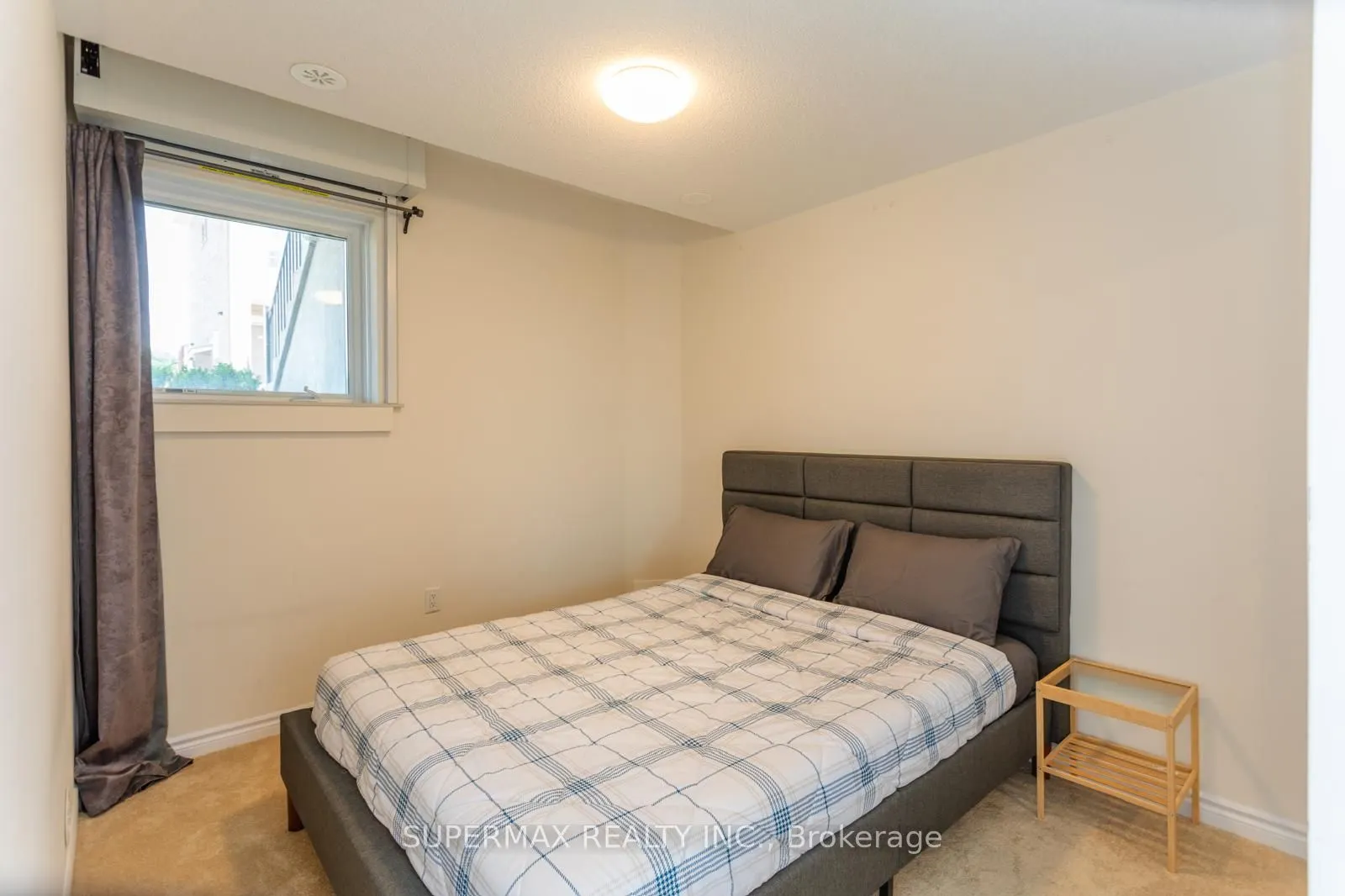 470 Beresford Path, #10