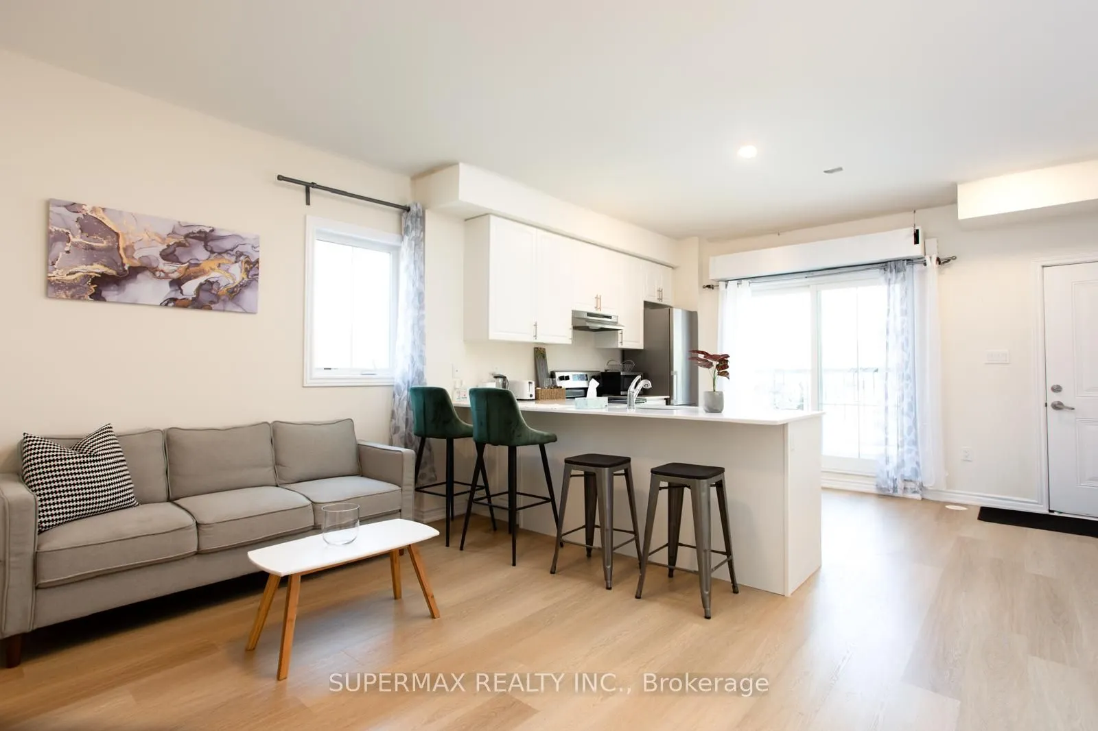 470 Beresford Path, #10