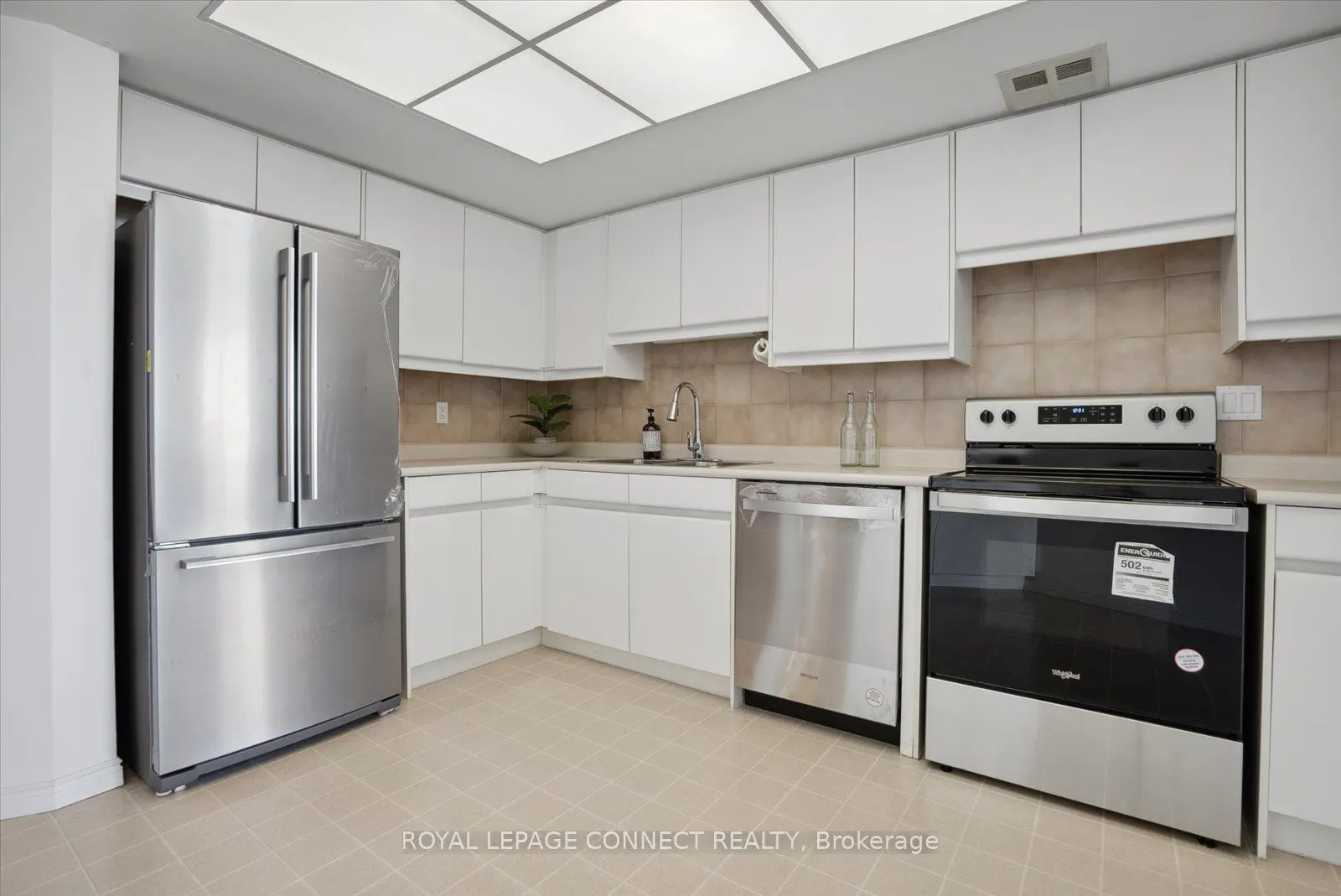 20 Guildwood Parkway #706