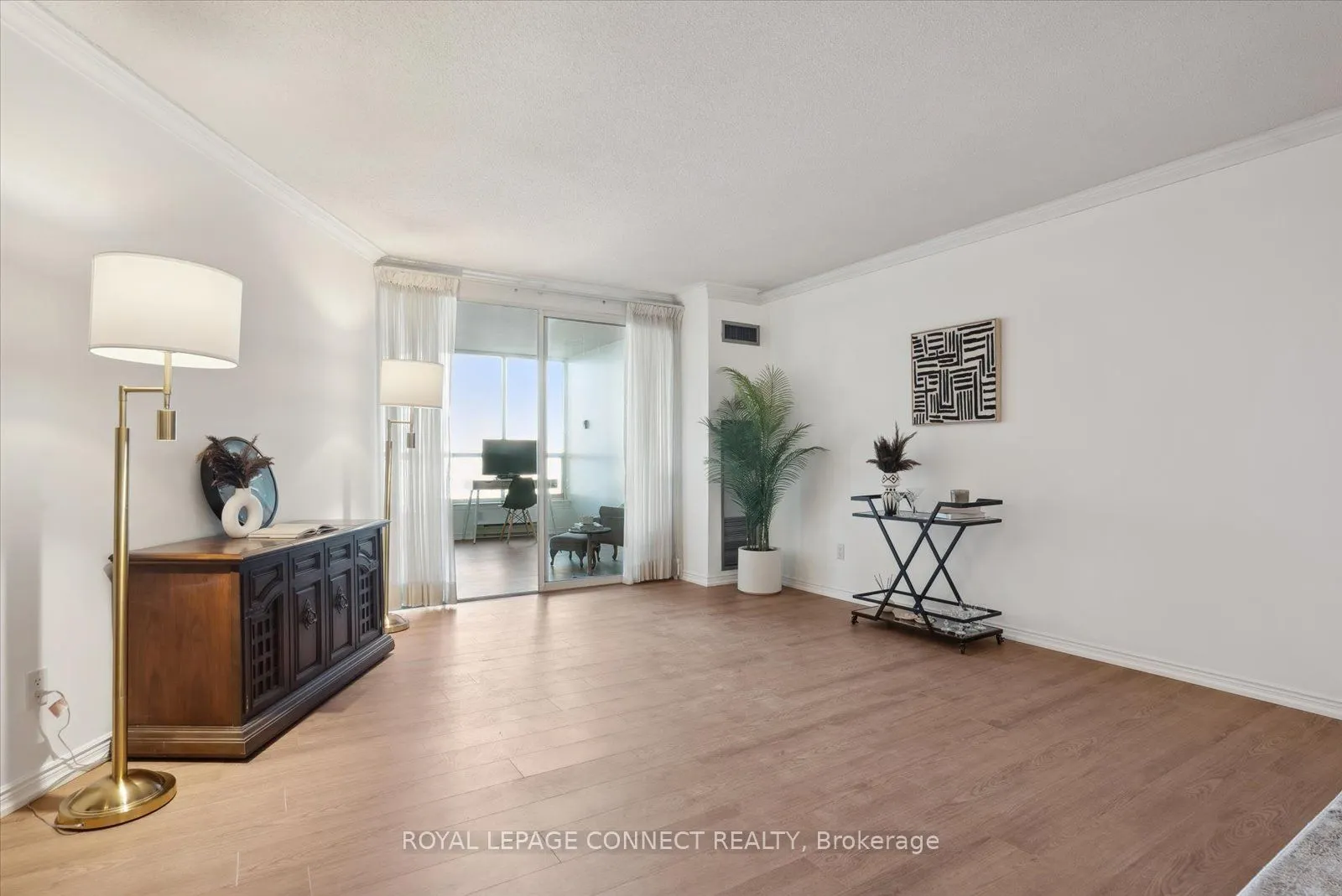 20 Guildwood Parkway #706